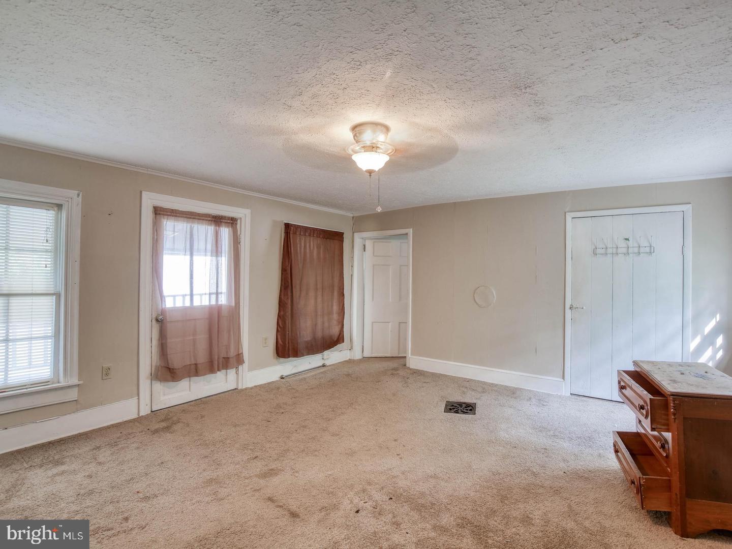 STEPHENS CITY - Residential