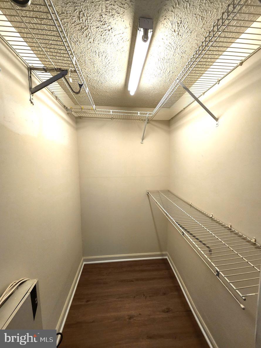 SHERBROOKE CONDO - Residential Lease