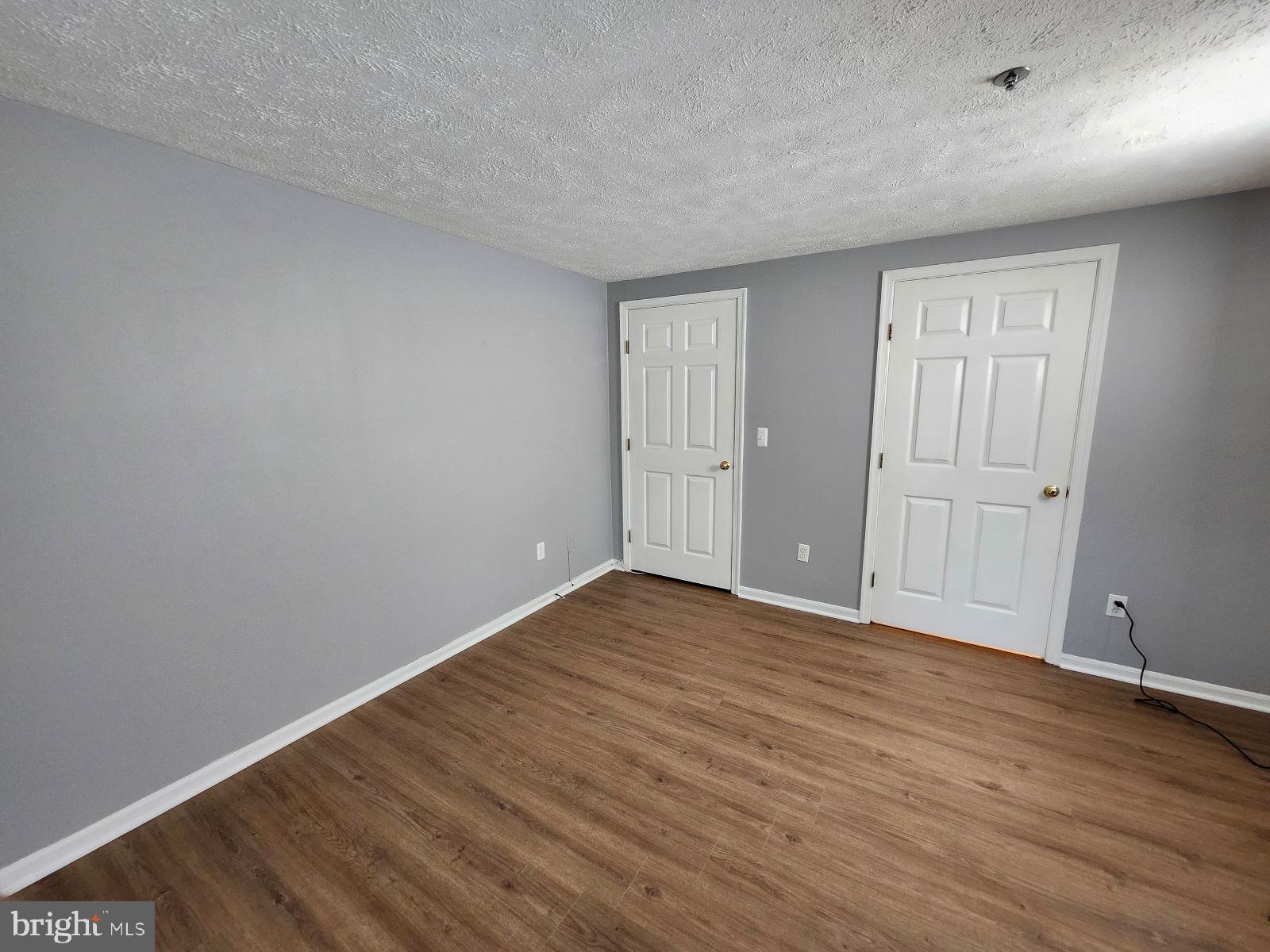 SHERBROOKE CONDO - Residential Lease