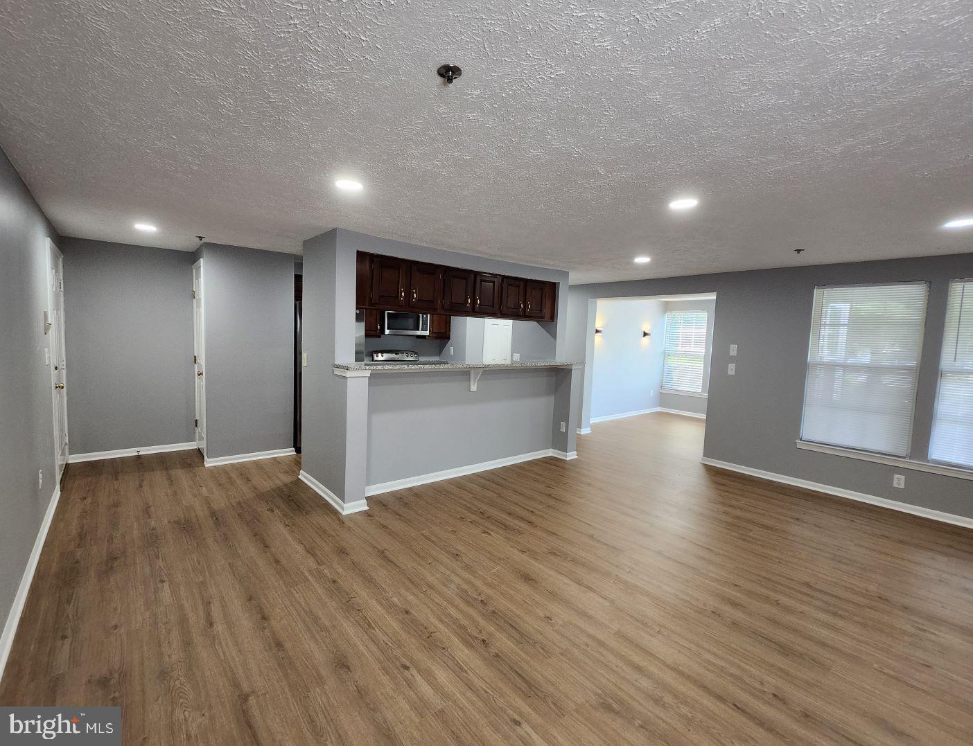 SHERBROOKE CONDO - Residential Lease