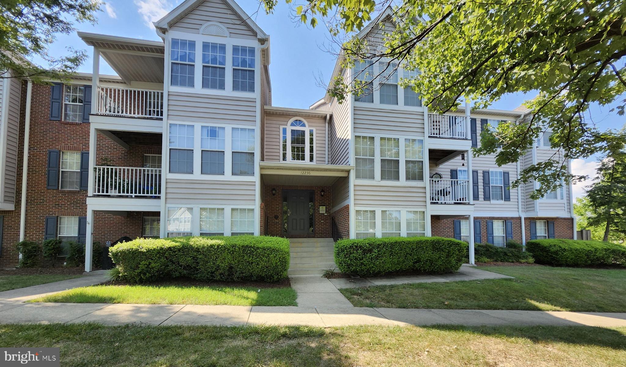 SHERBROOKE CONDO - Residential Lease