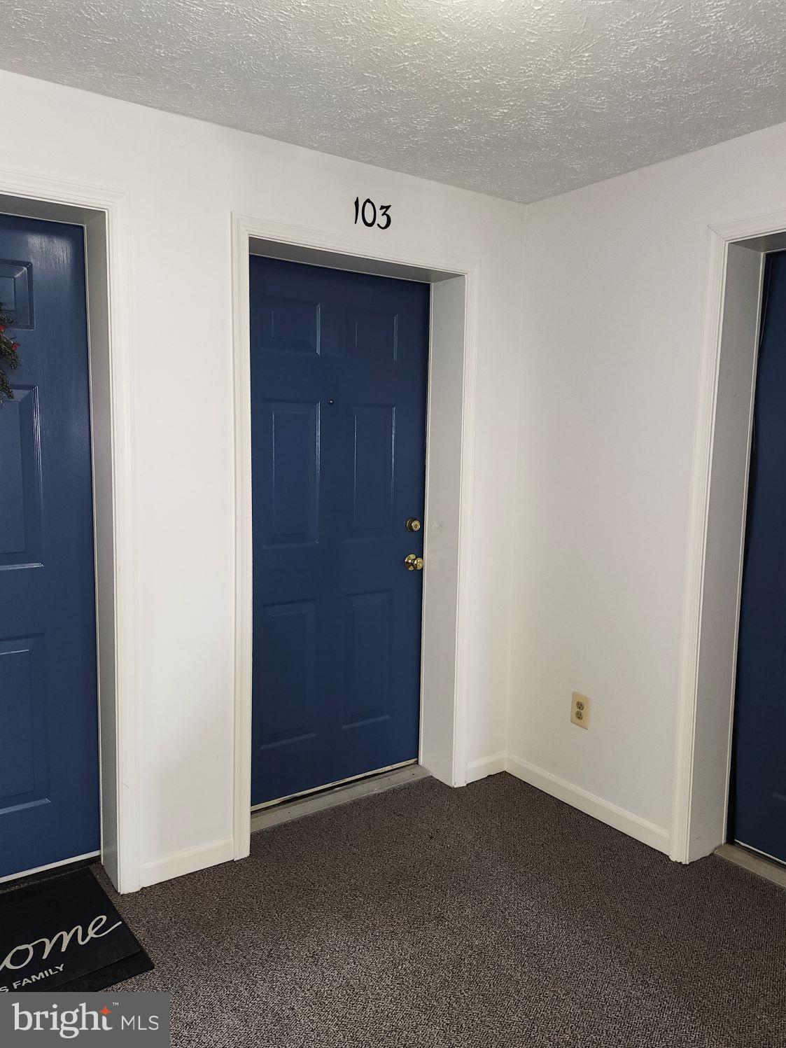 SHERBROOKE CONDO - Residential Lease