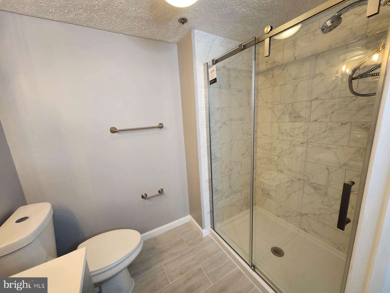 SHERBROOKE CONDO - Residential Lease