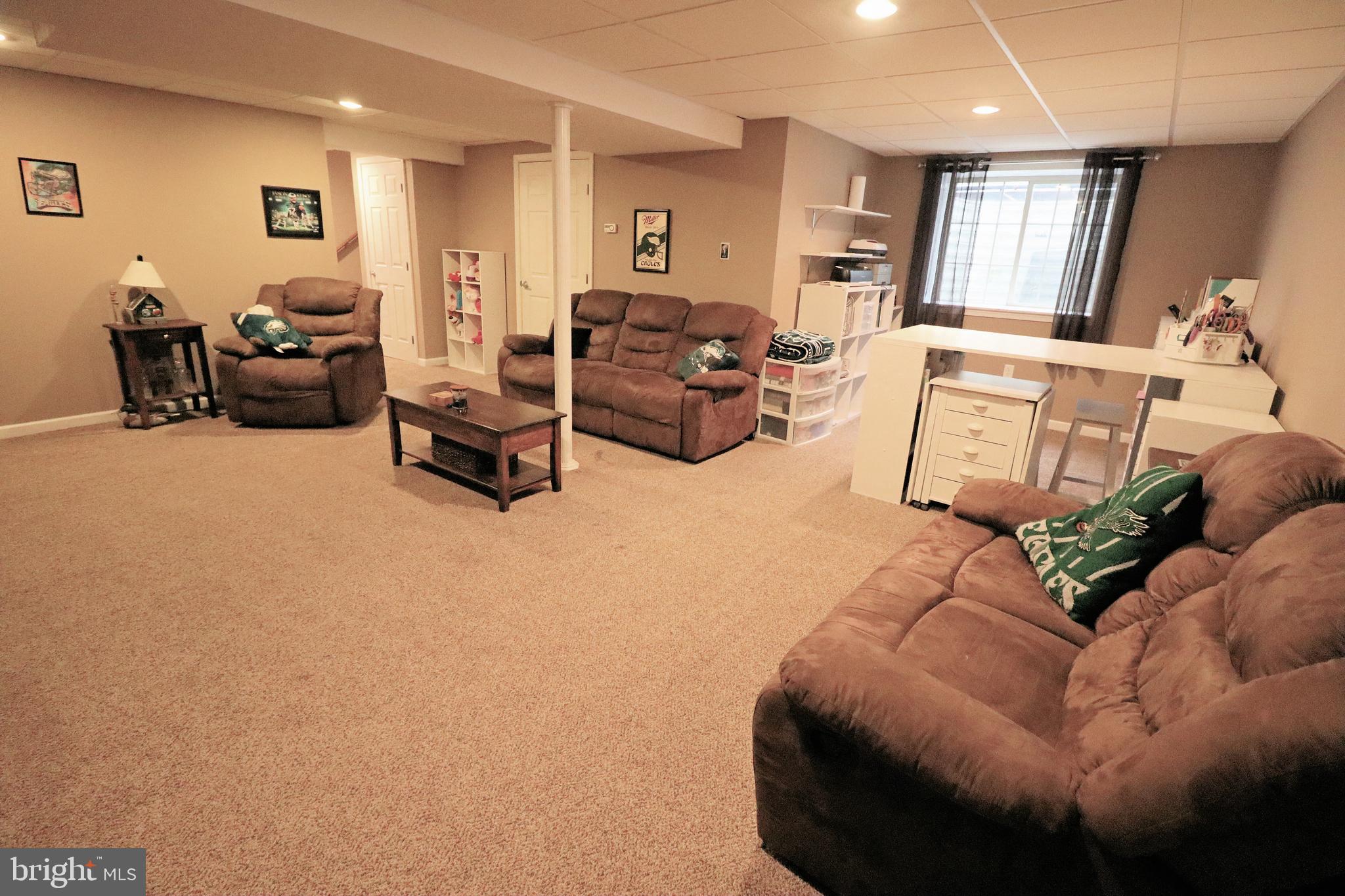 EAGLEVIEW ESTATES - Residential