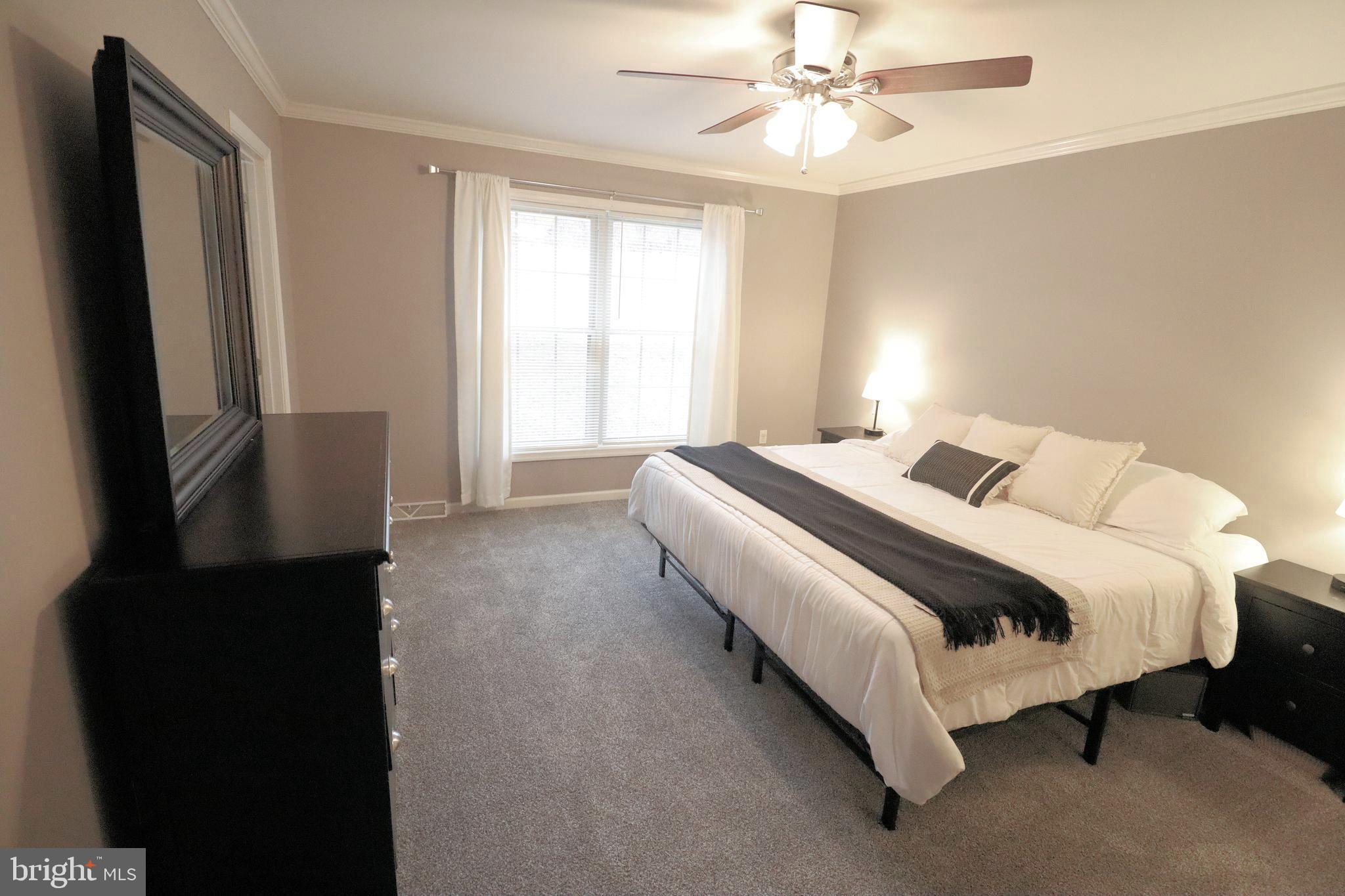 EAGLEVIEW ESTATES - Residential