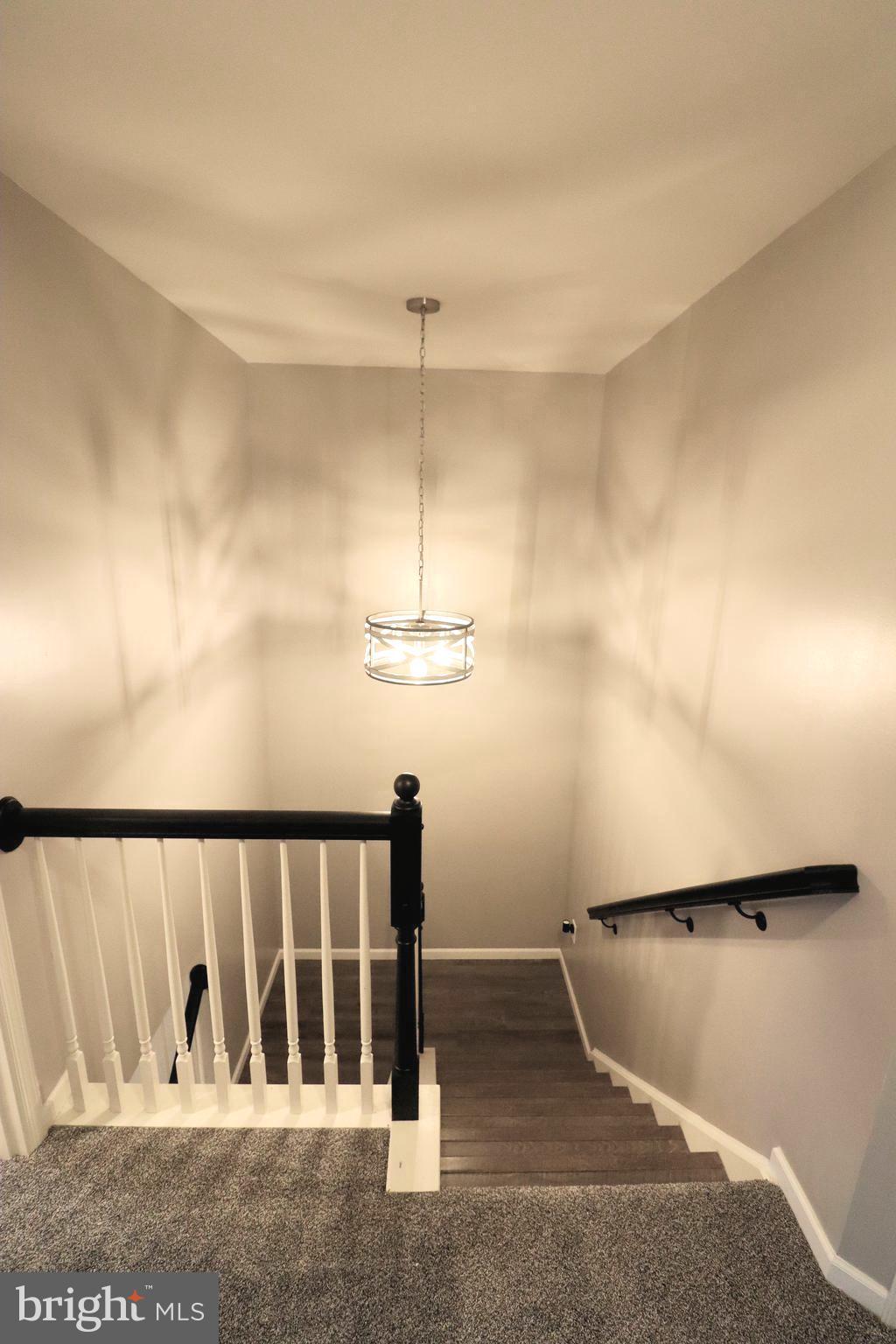 EAGLEVIEW ESTATES - Residential