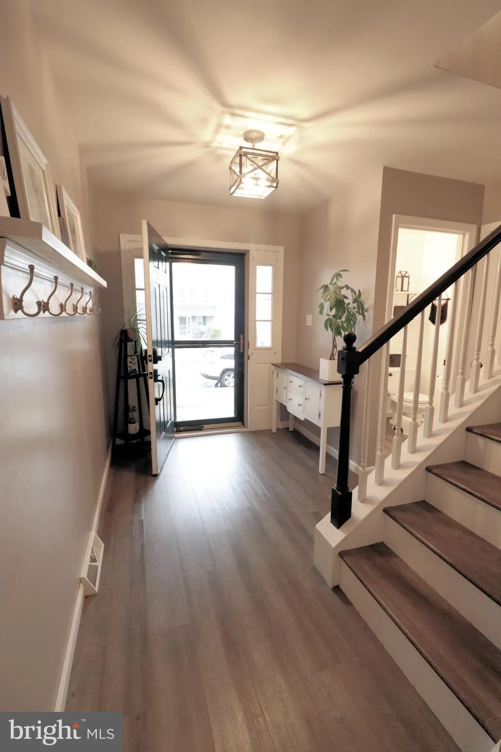 Ephrata, Pennsylvania 17522, United States, 3 Bedrooms Bedrooms, ,3 BathroomsBathrooms,Residential,Pending,83501