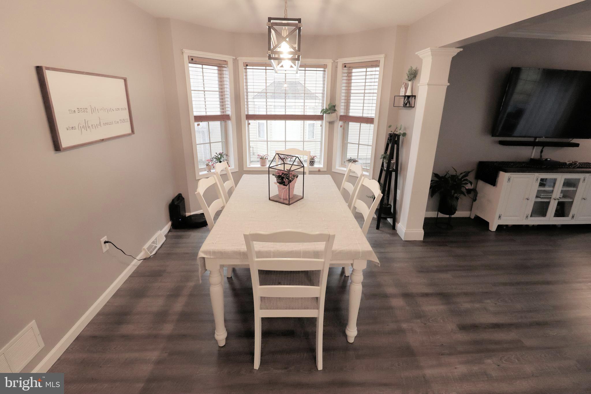 EAGLEVIEW ESTATES - Residential