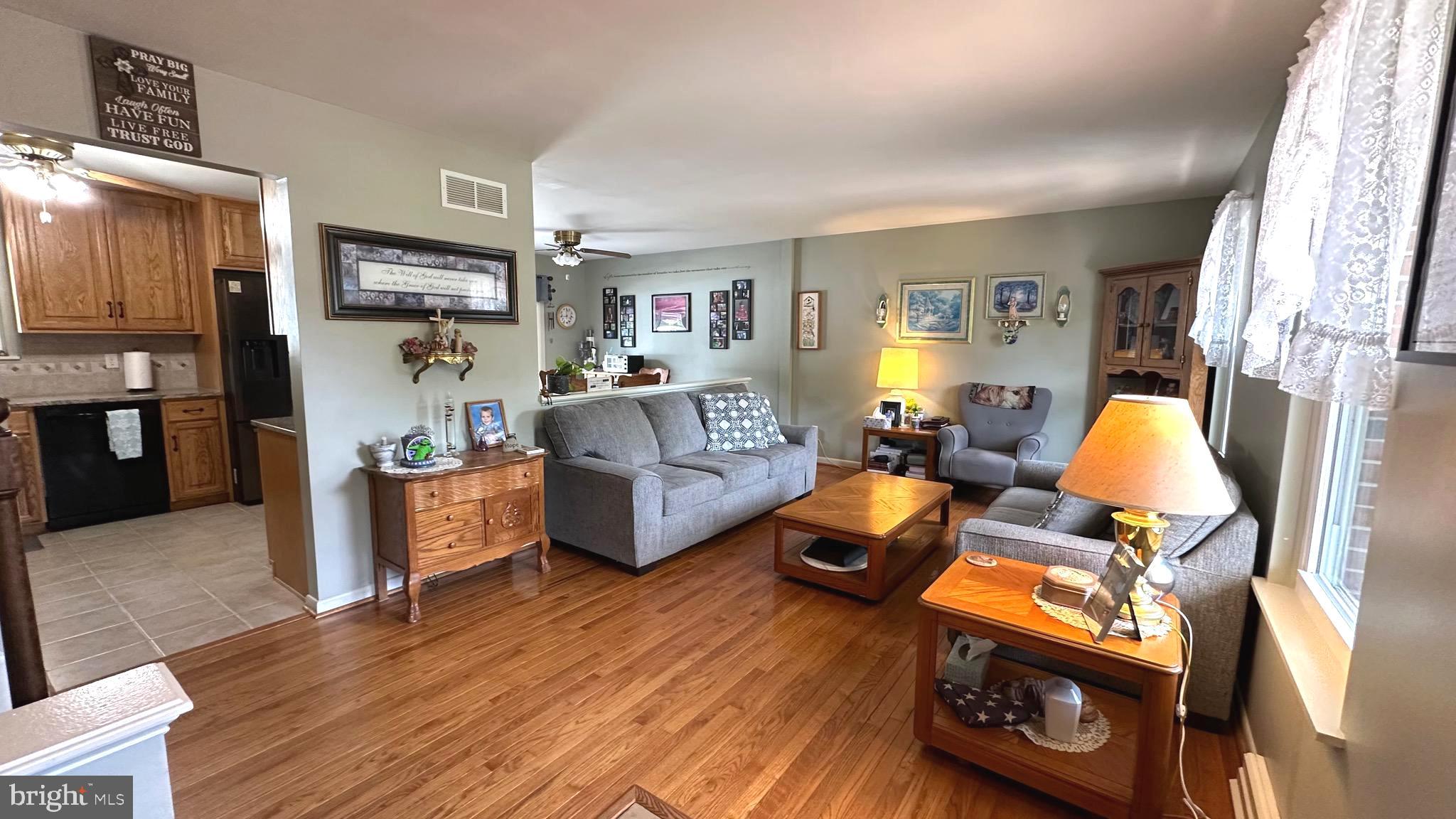 3412 BAYWOOD DRIVE