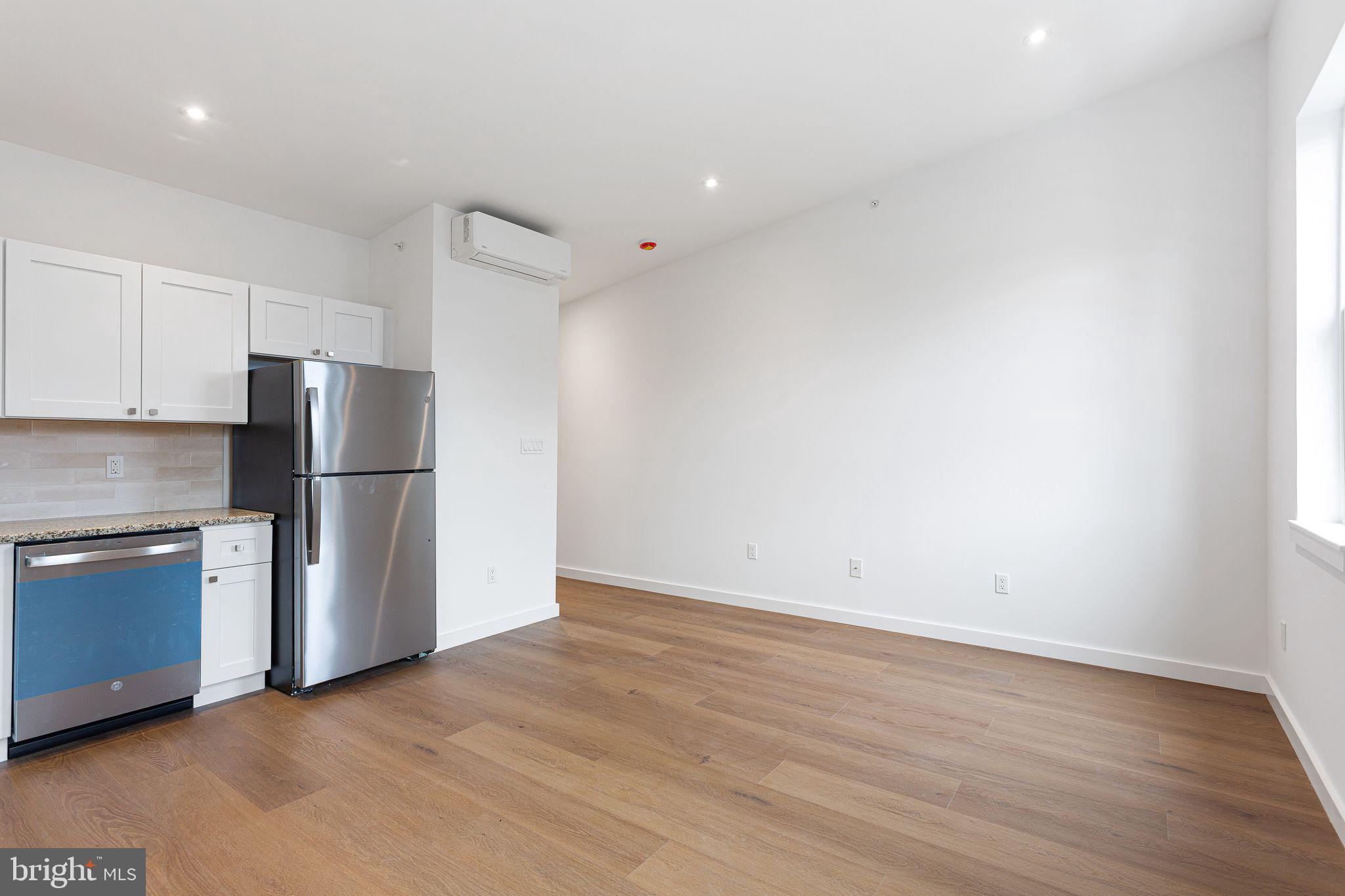 709 S 19TH STREET 3F