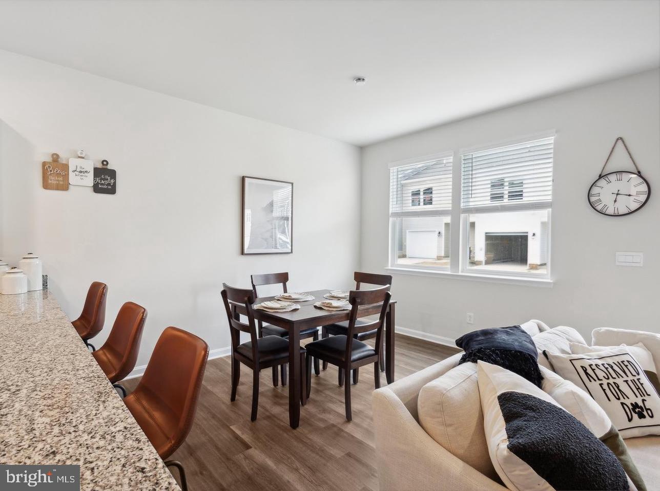 VALLEY VIEW - Residential Lease