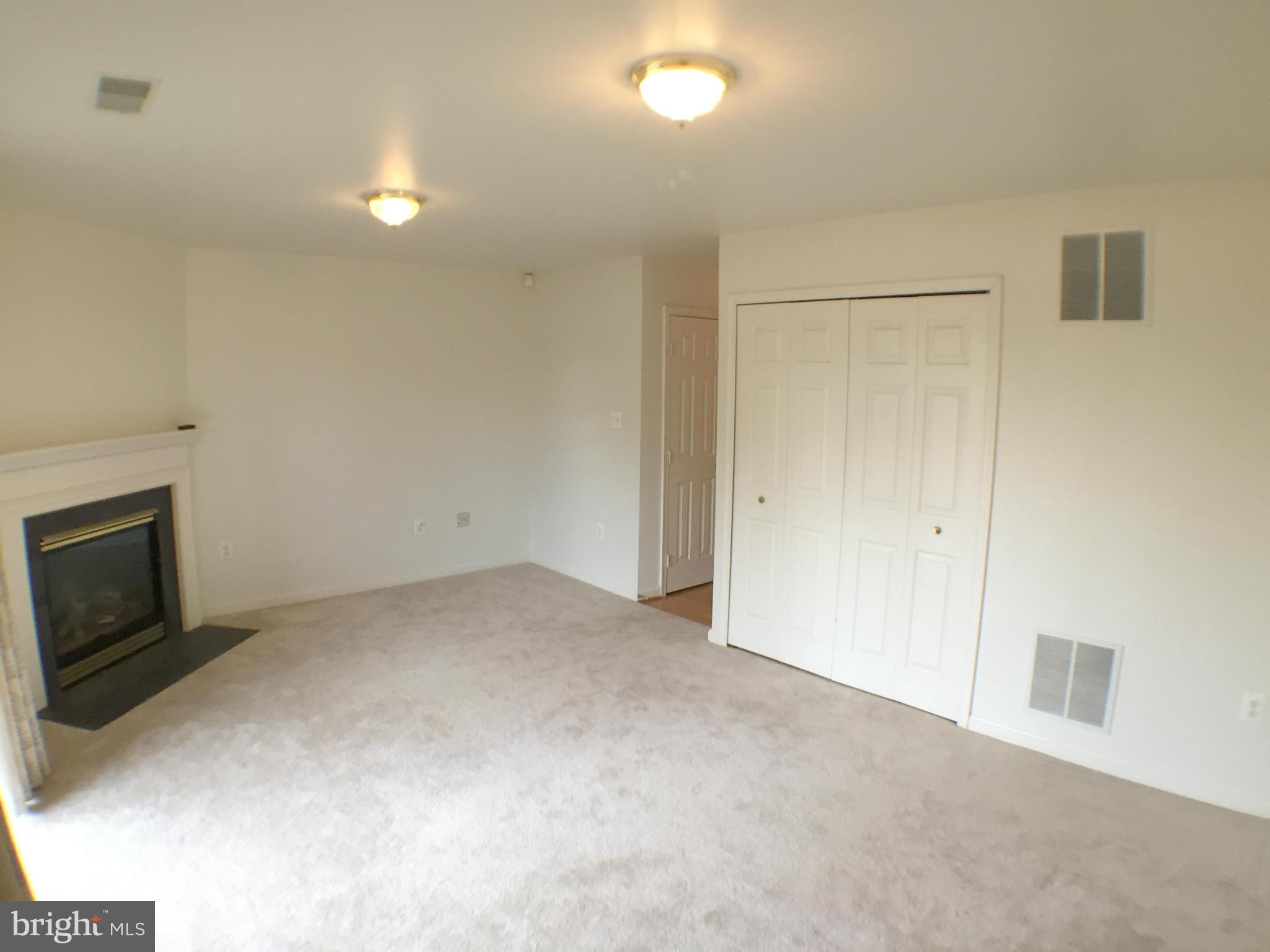 GUNSTON CORNER - Residential Lease