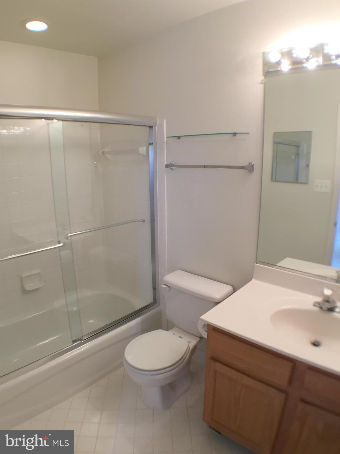 GUNSTON CORNER - Residential Lease