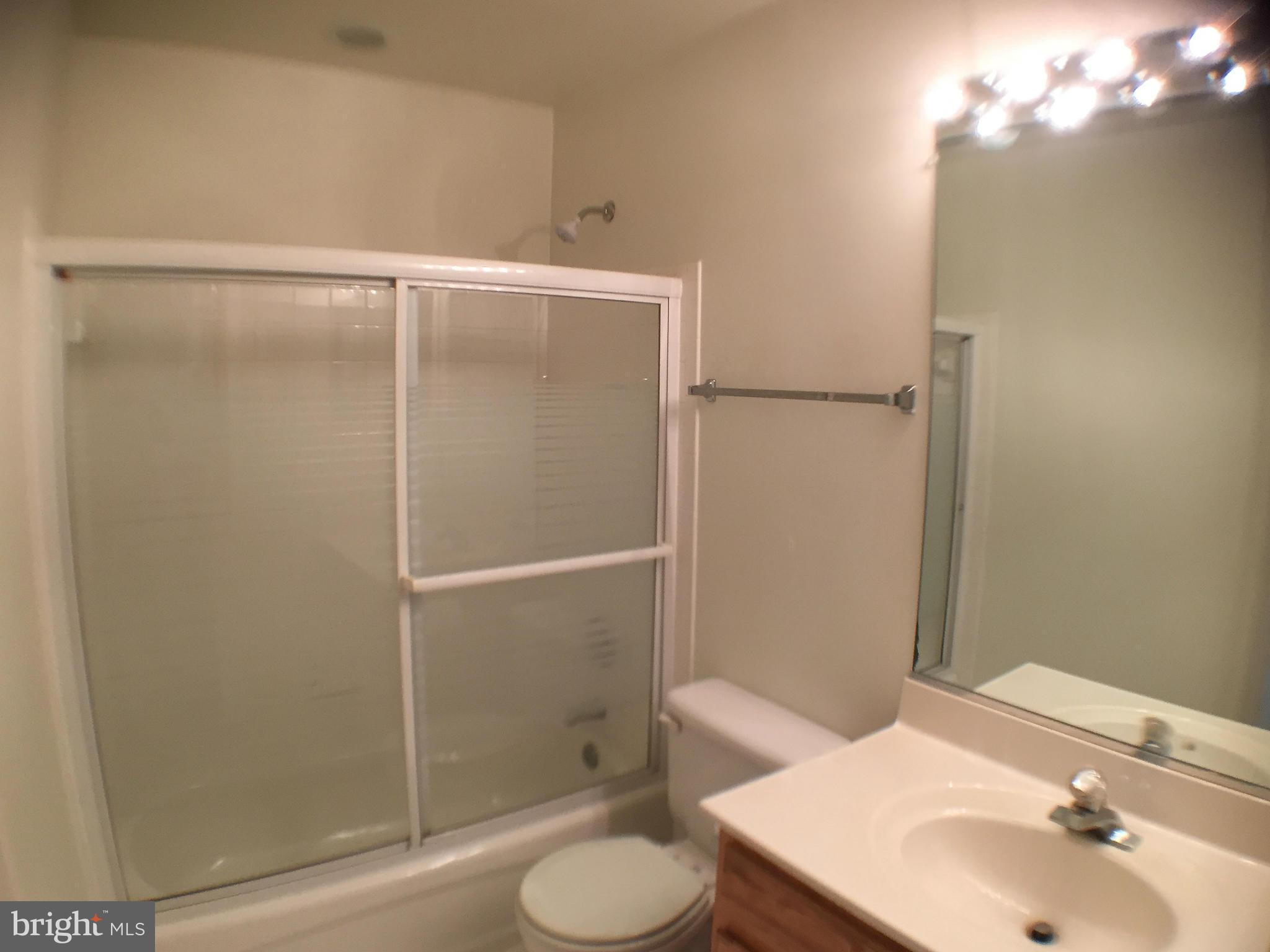 GUNSTON CORNER - Residential Lease