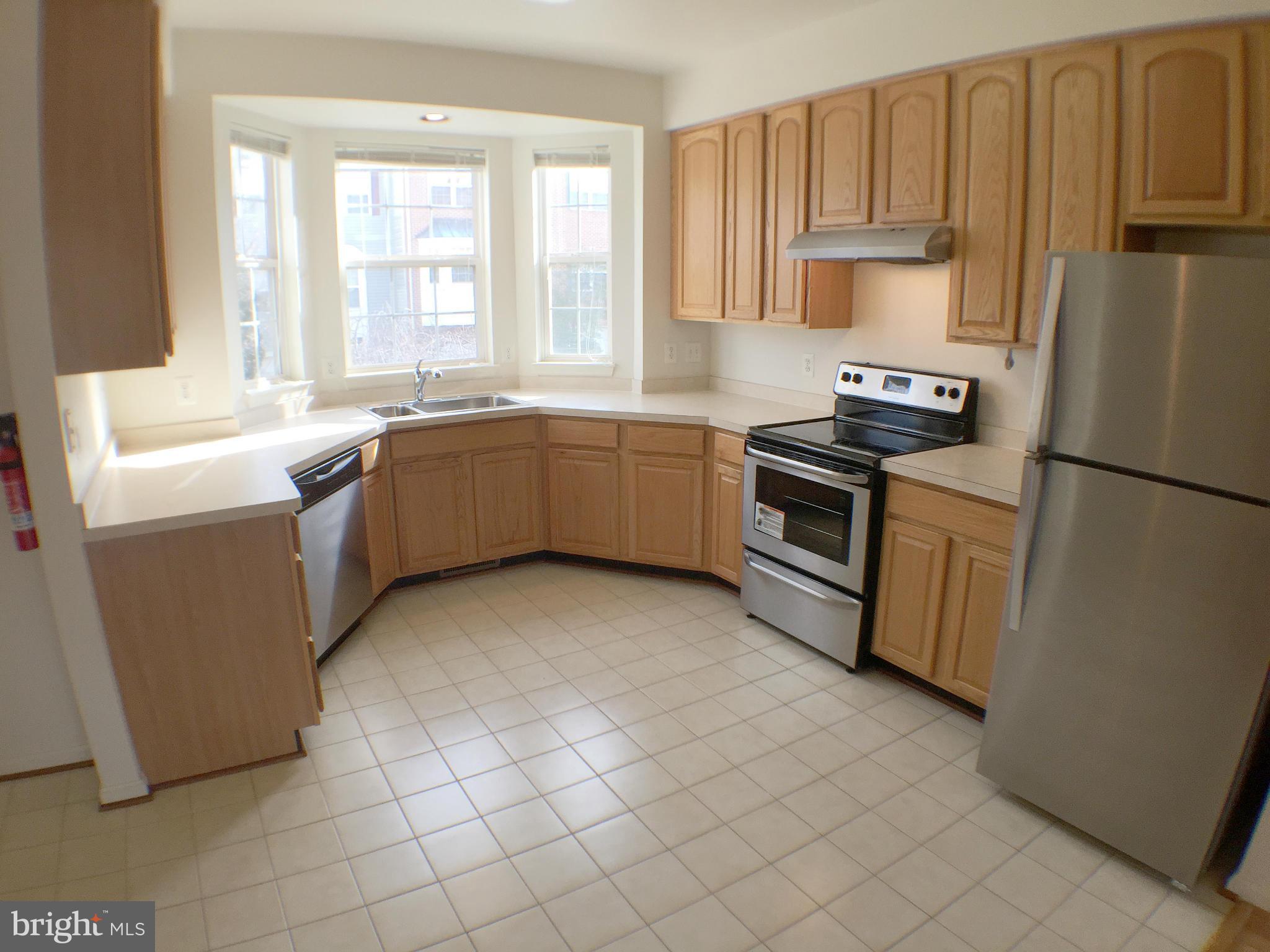 GUNSTON CORNER - Residential Lease