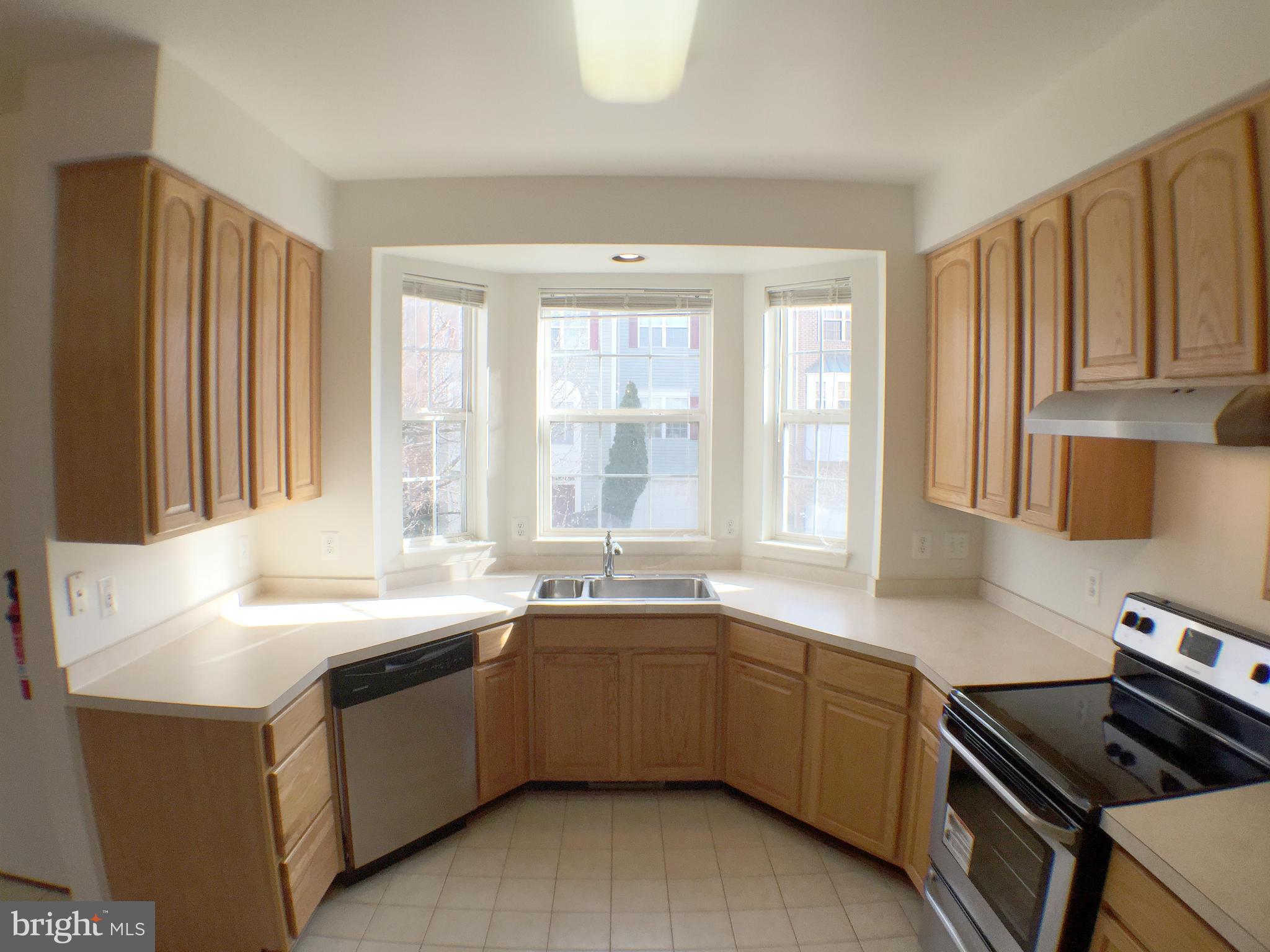 GUNSTON CORNER - Residential Lease