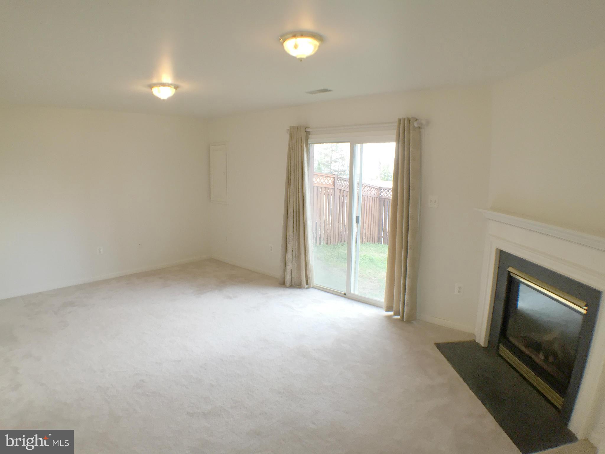 GUNSTON CORNER - Residential Lease