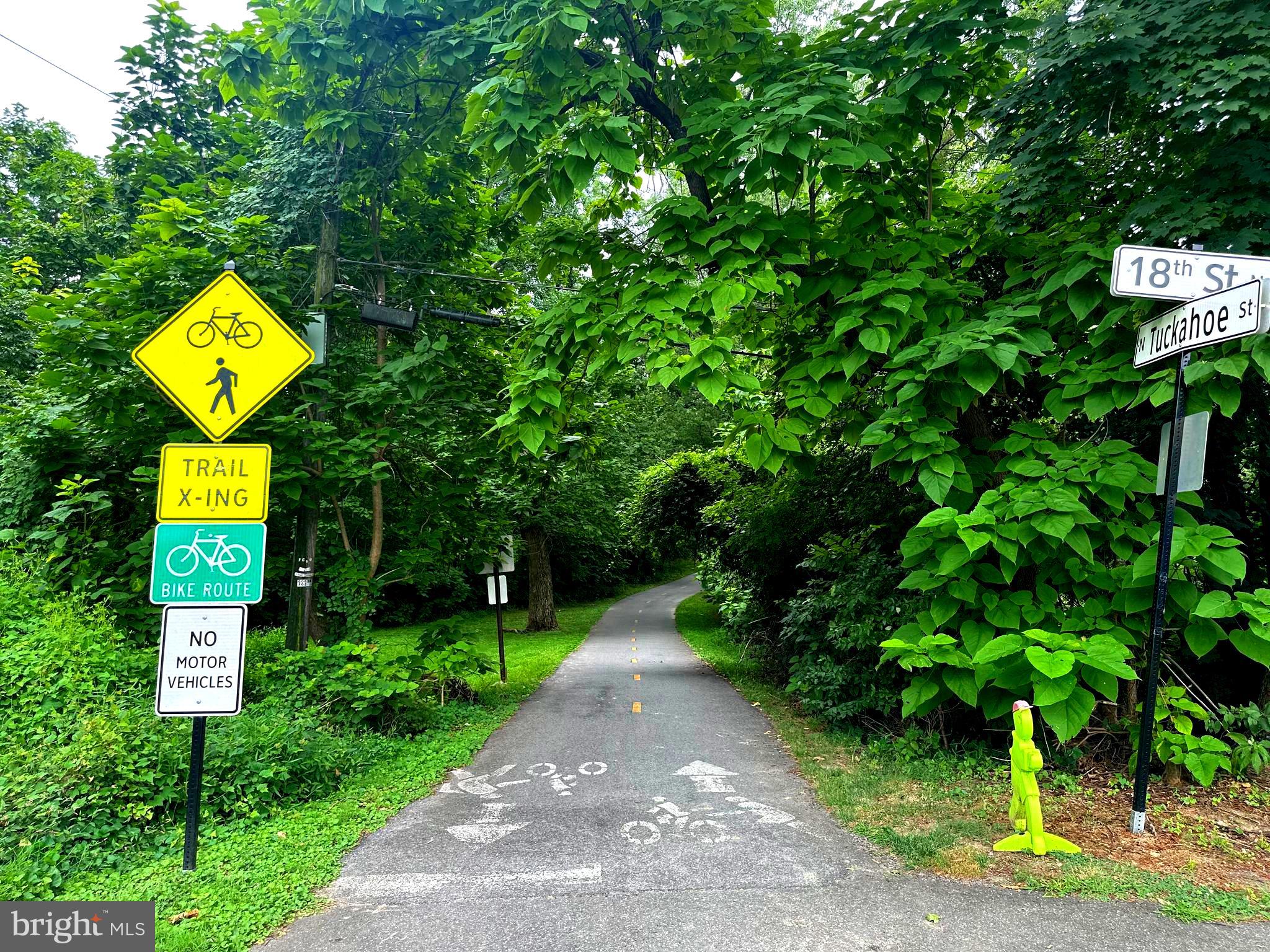 FALLS CHURCH PARK - Residential