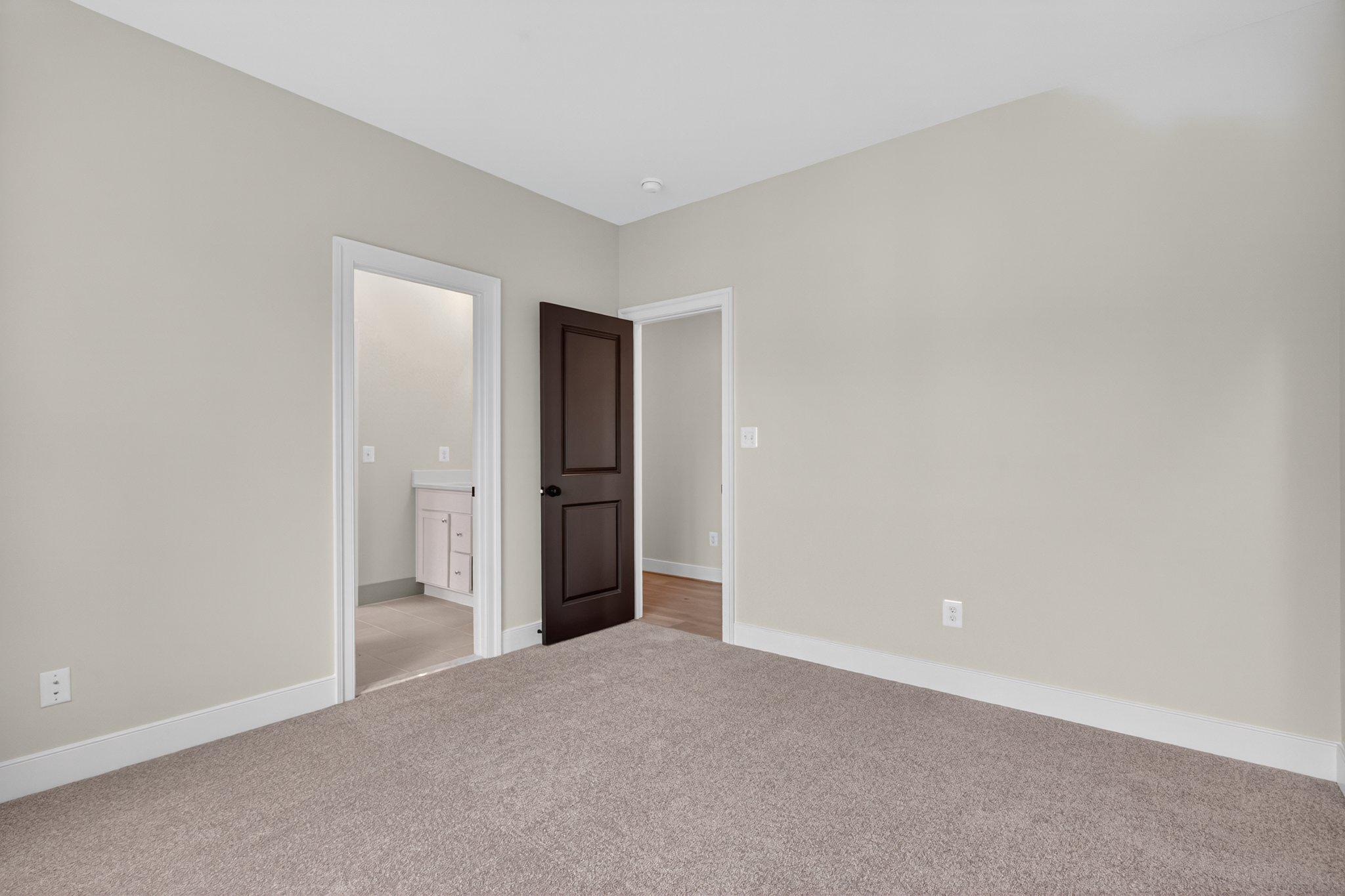 FALLS CHURCH PARK - Residential