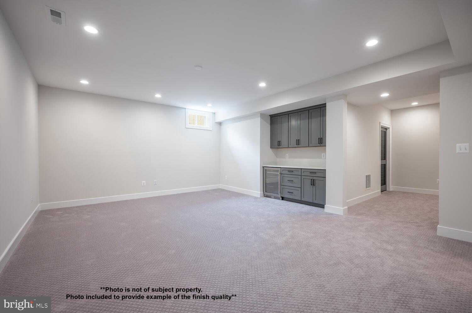 FALLS CHURCH PARK - Residential