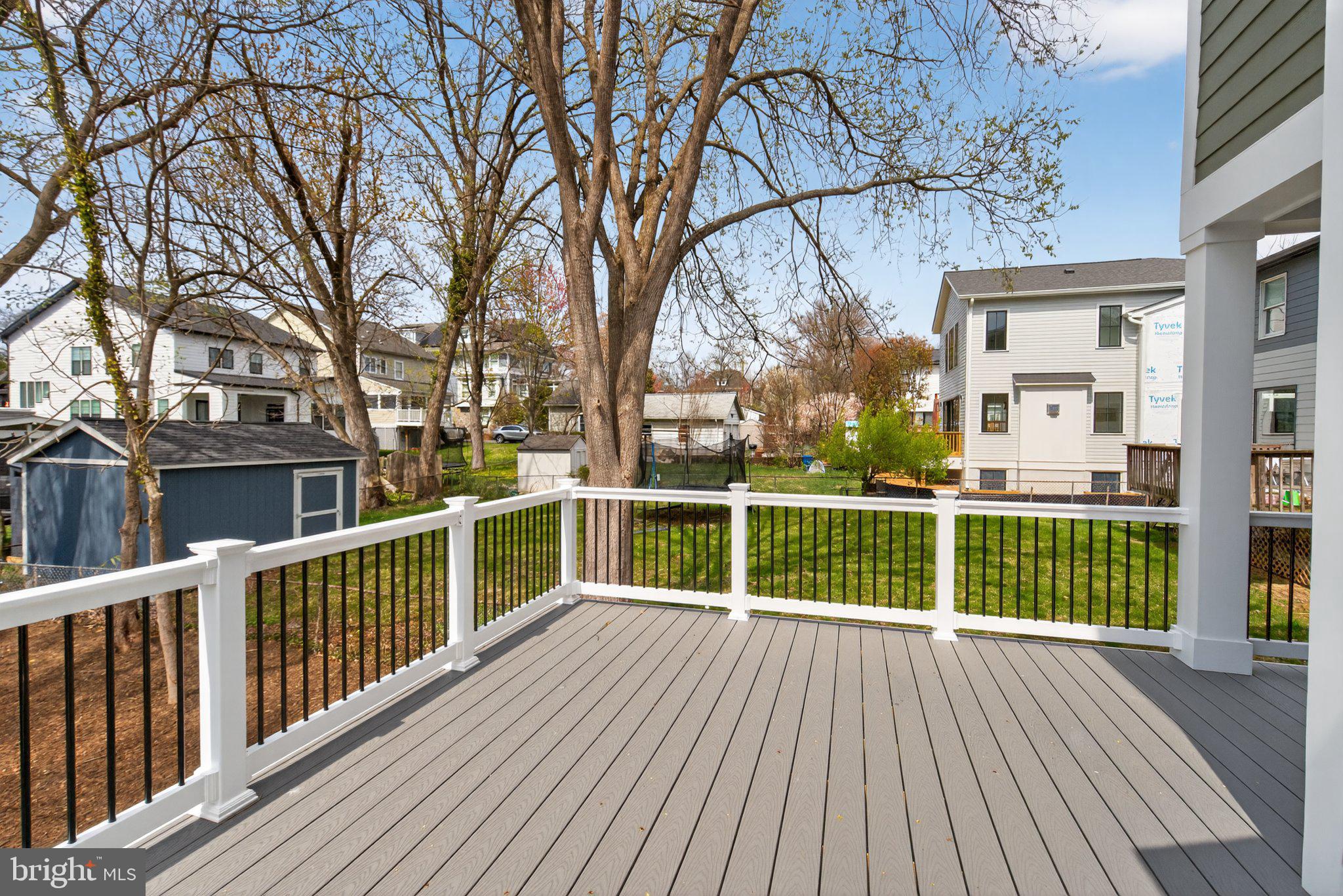 FALLS CHURCH PARK - Residential