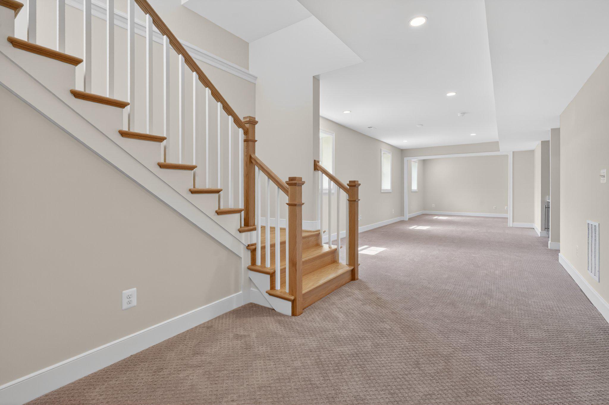 FALLS CHURCH PARK - Residential