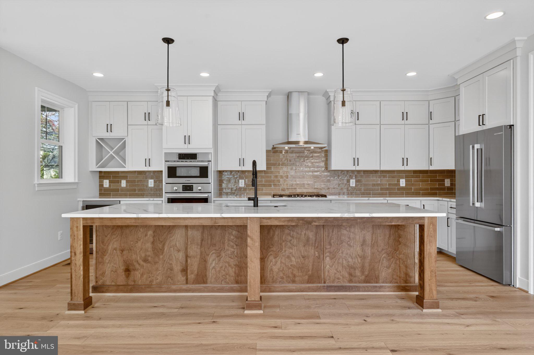 FALLS CHURCH PARK - Residential