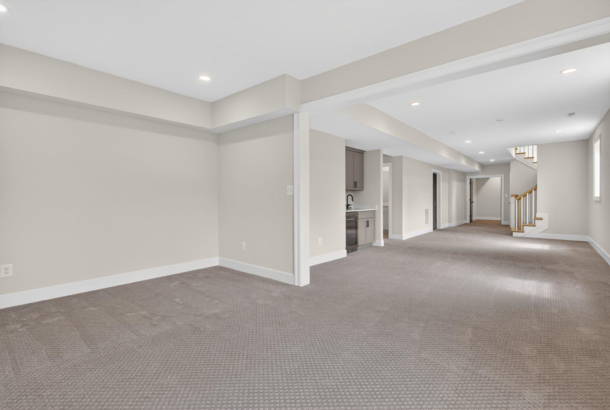 FALLS CHURCH PARK - Residential