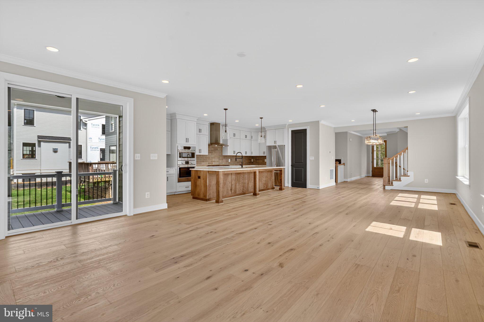 FALLS CHURCH PARK - Residential