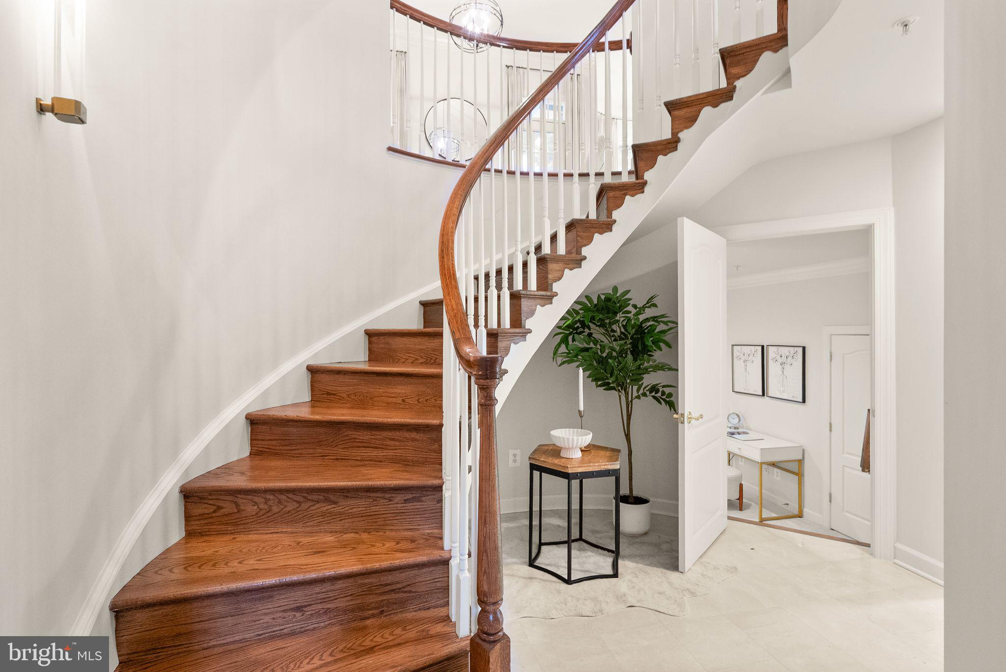 MCLEAN PLACE TOWNHOME - Residential