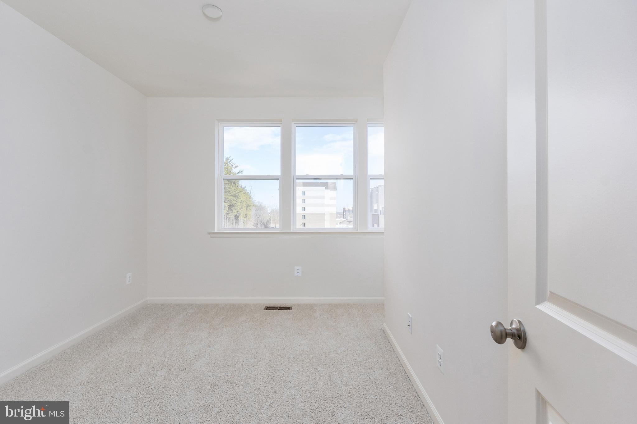 NEABSCO COMMONS - Residential