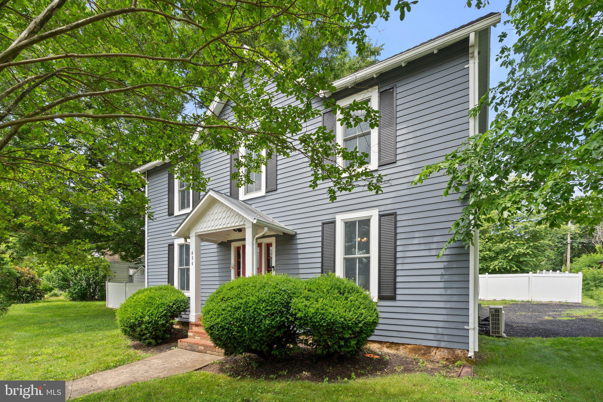 404 N FRANKLIN STREET