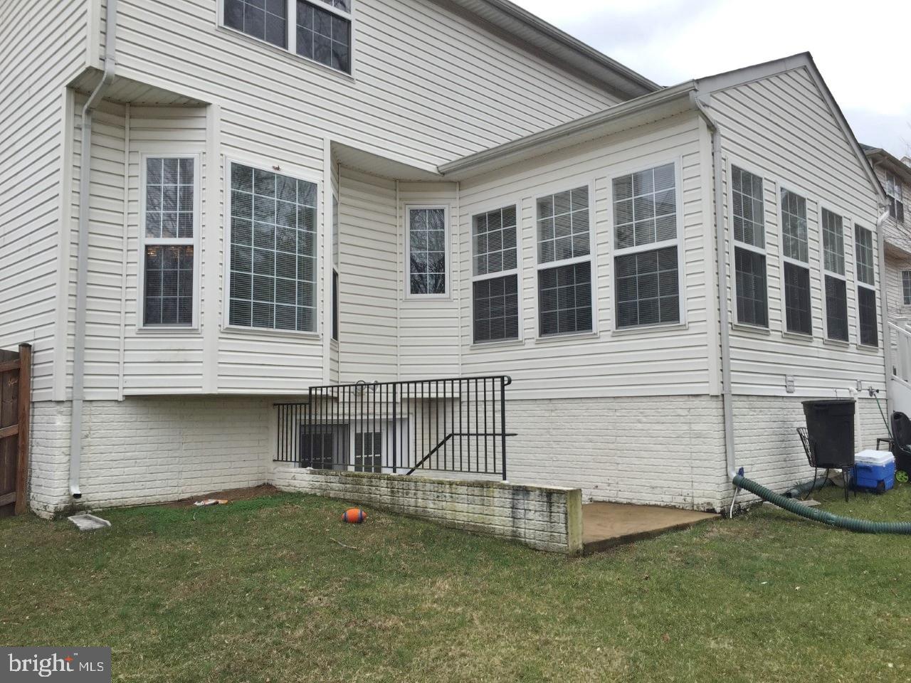 STACYS RIDGE - Residential Lease