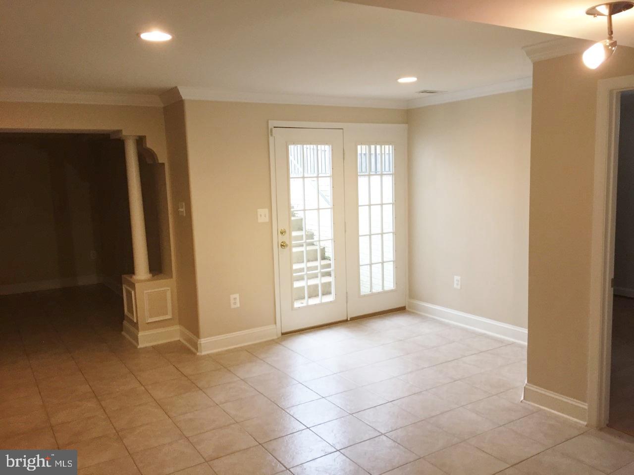 STACYS RIDGE - Residential Lease