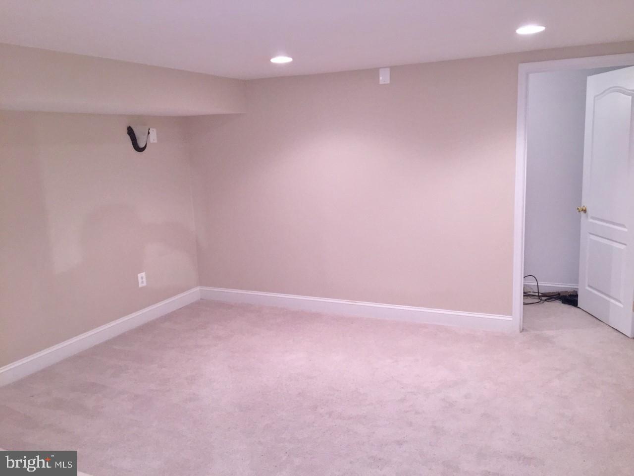 STACYS RIDGE - Residential Lease