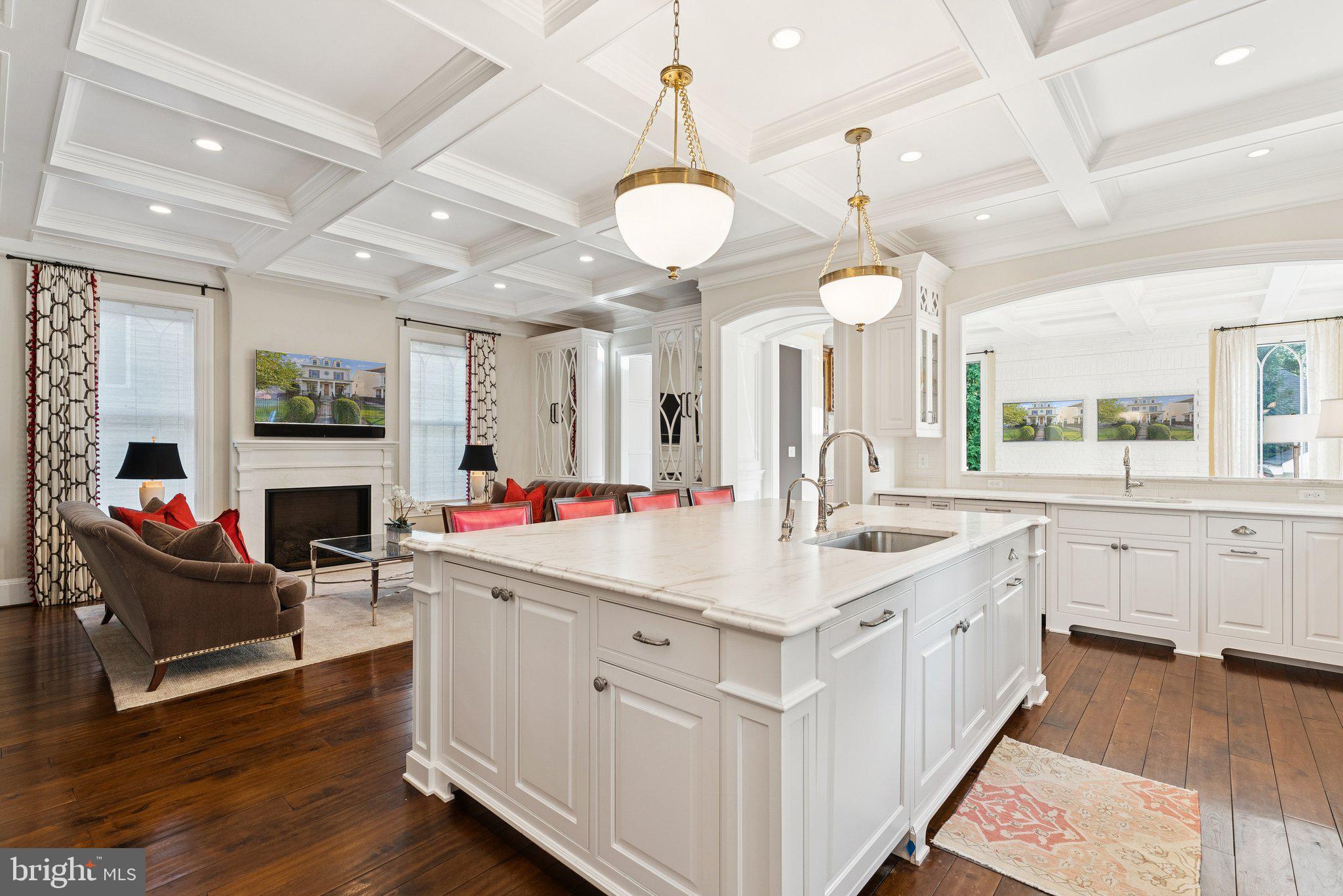 CLARENDON - Residential