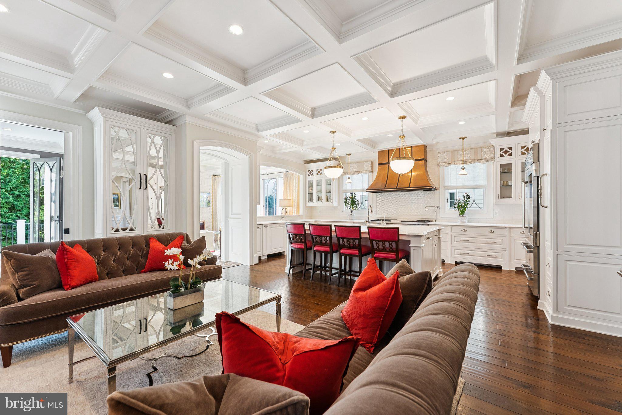 CLARENDON - Residential