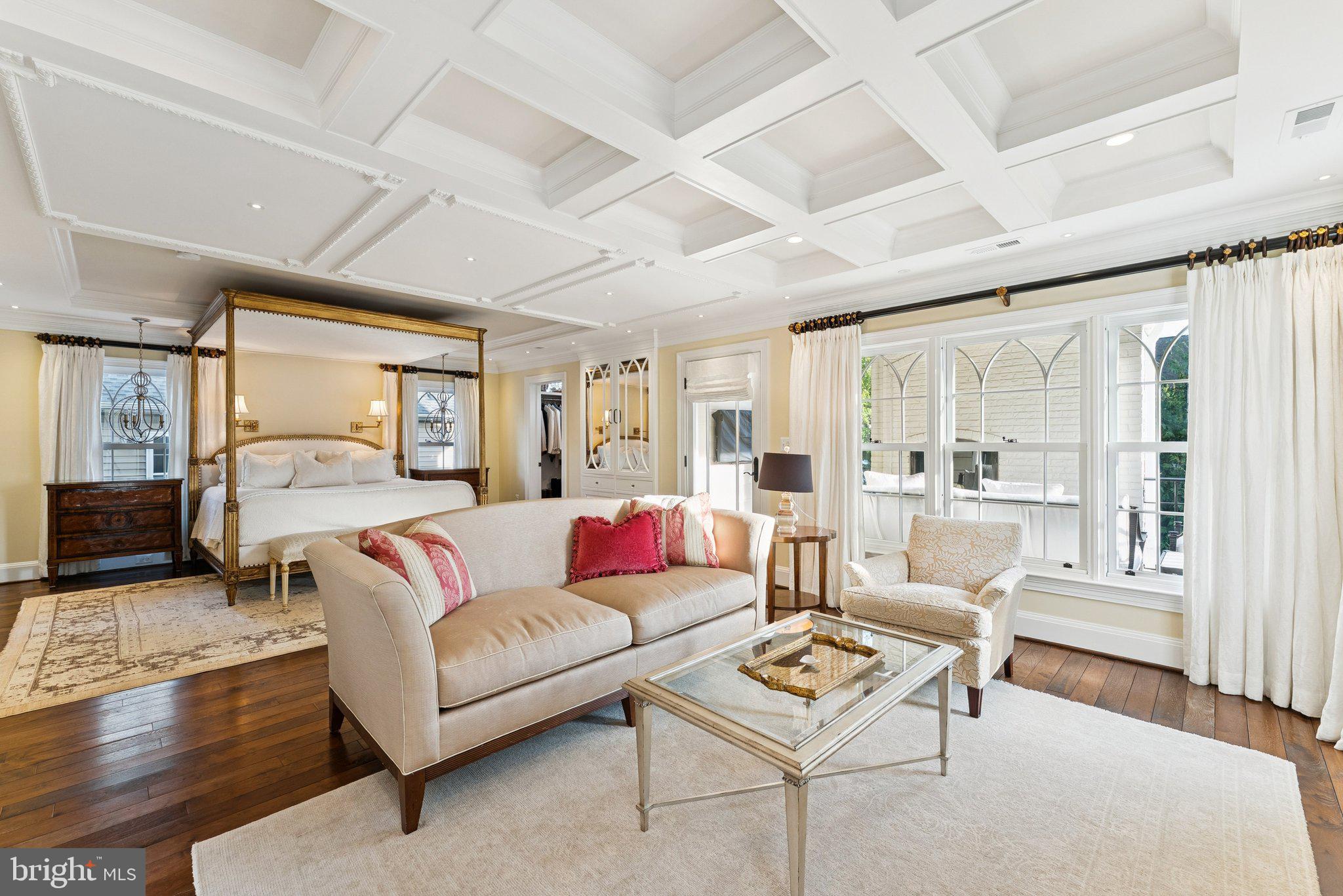 CLARENDON - Residential