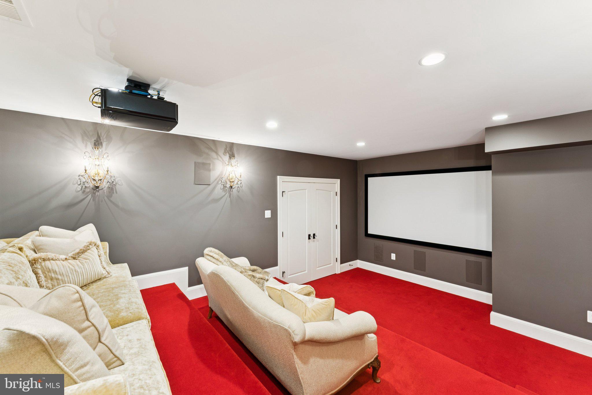 CLARENDON - Residential