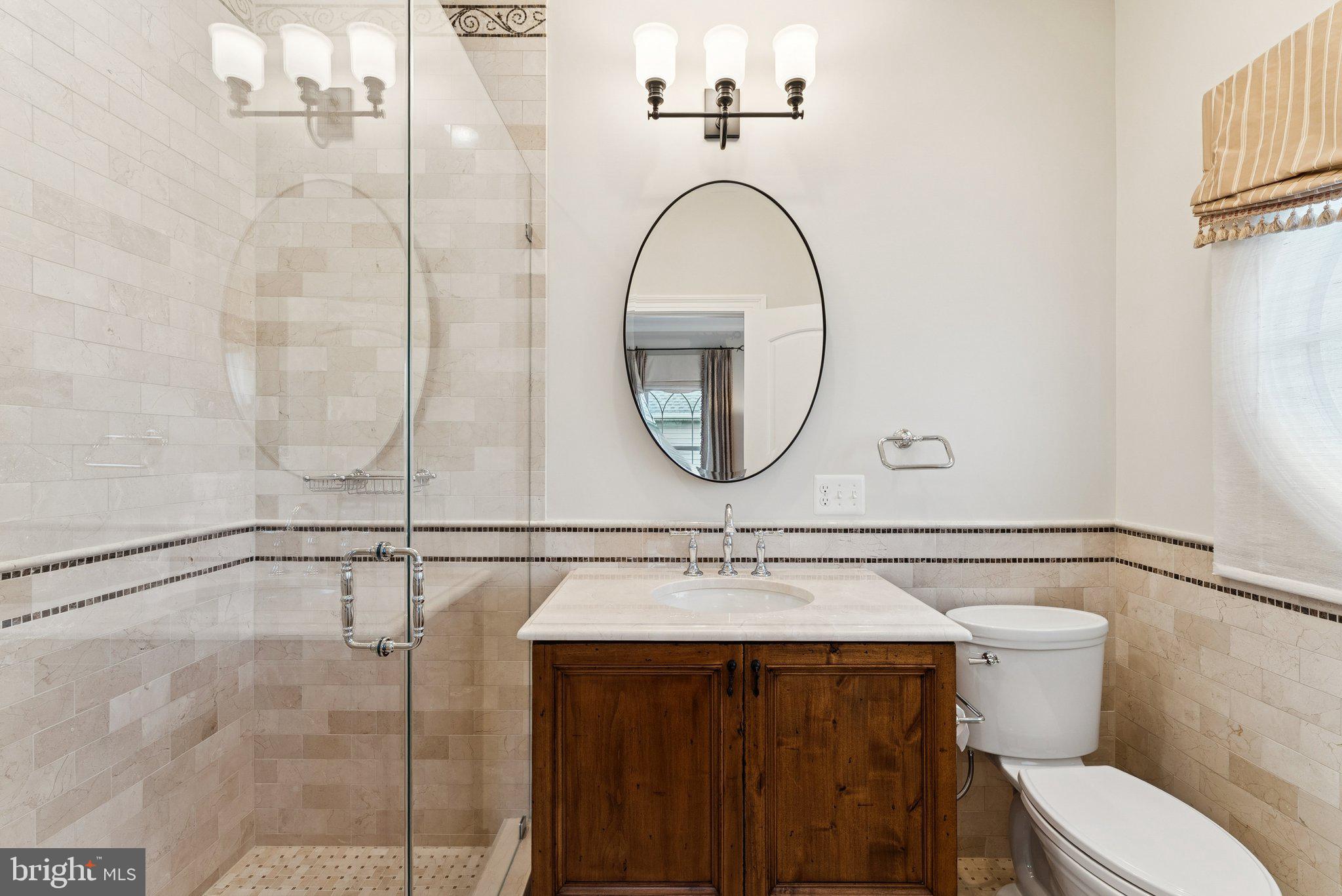 CLARENDON - Residential