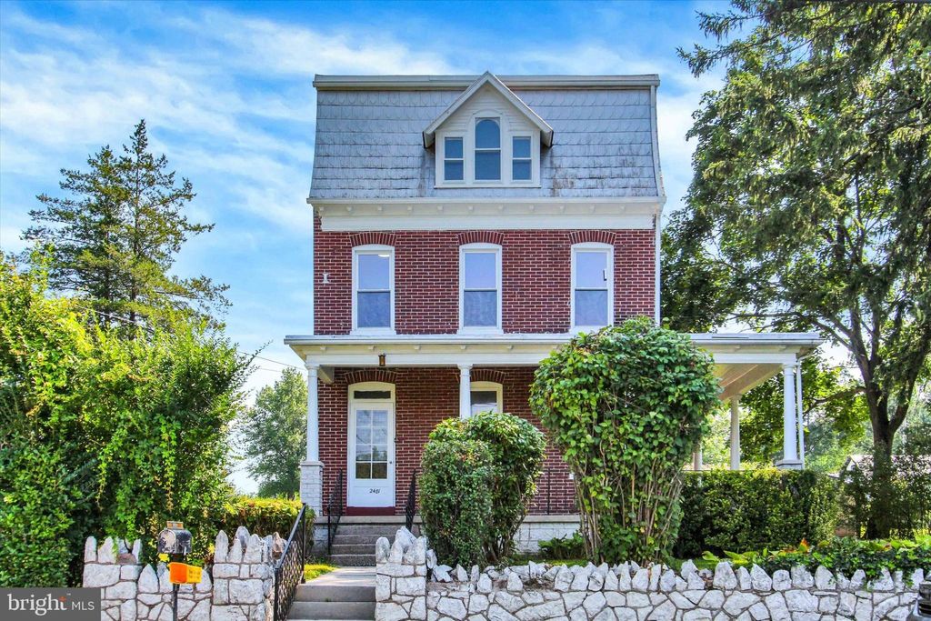 Photo of 2481 Broad Street, YORK, PA 17408 (MLS # PAYK2086330)