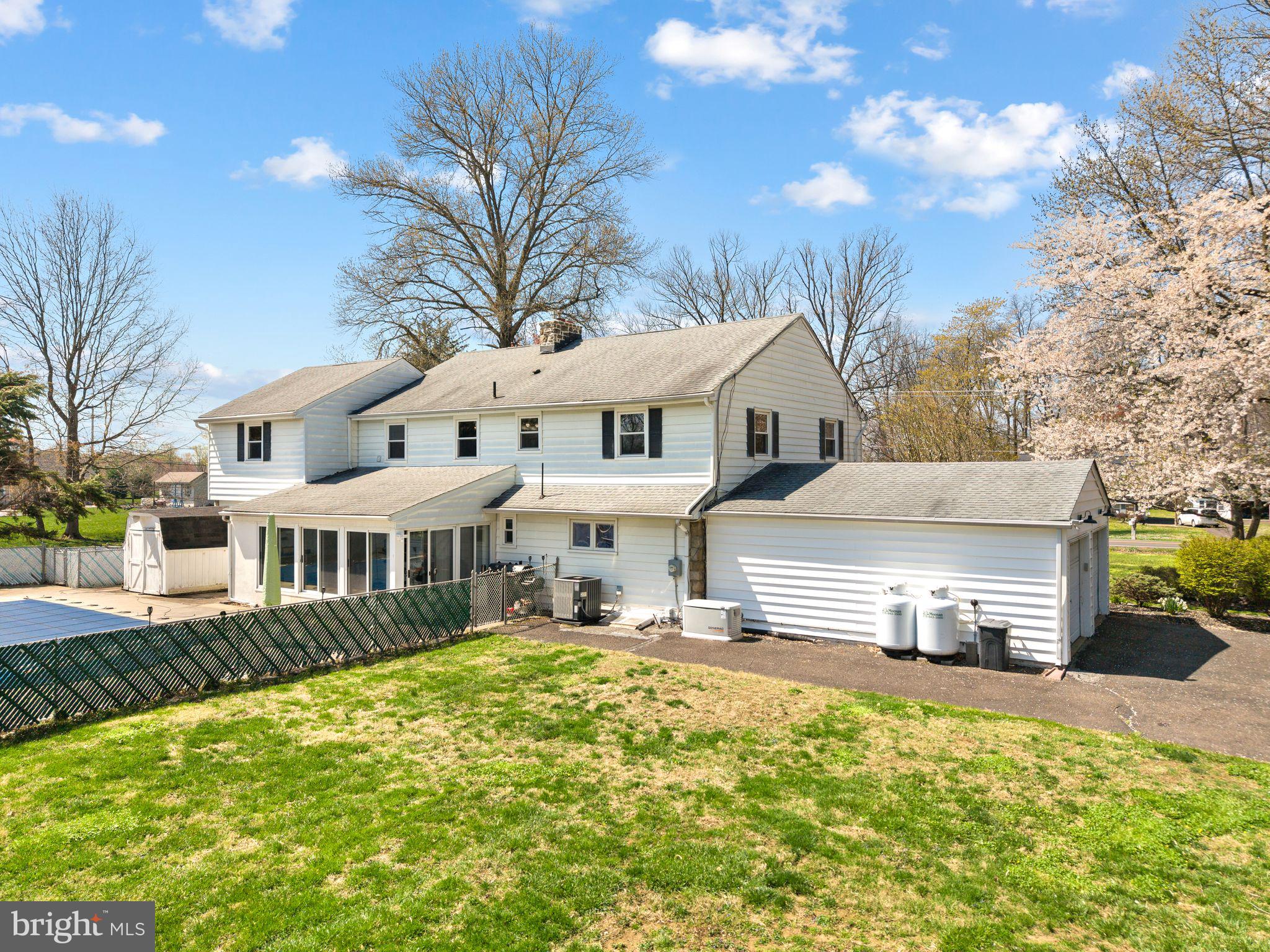 LINTON HILL FARM - Residential