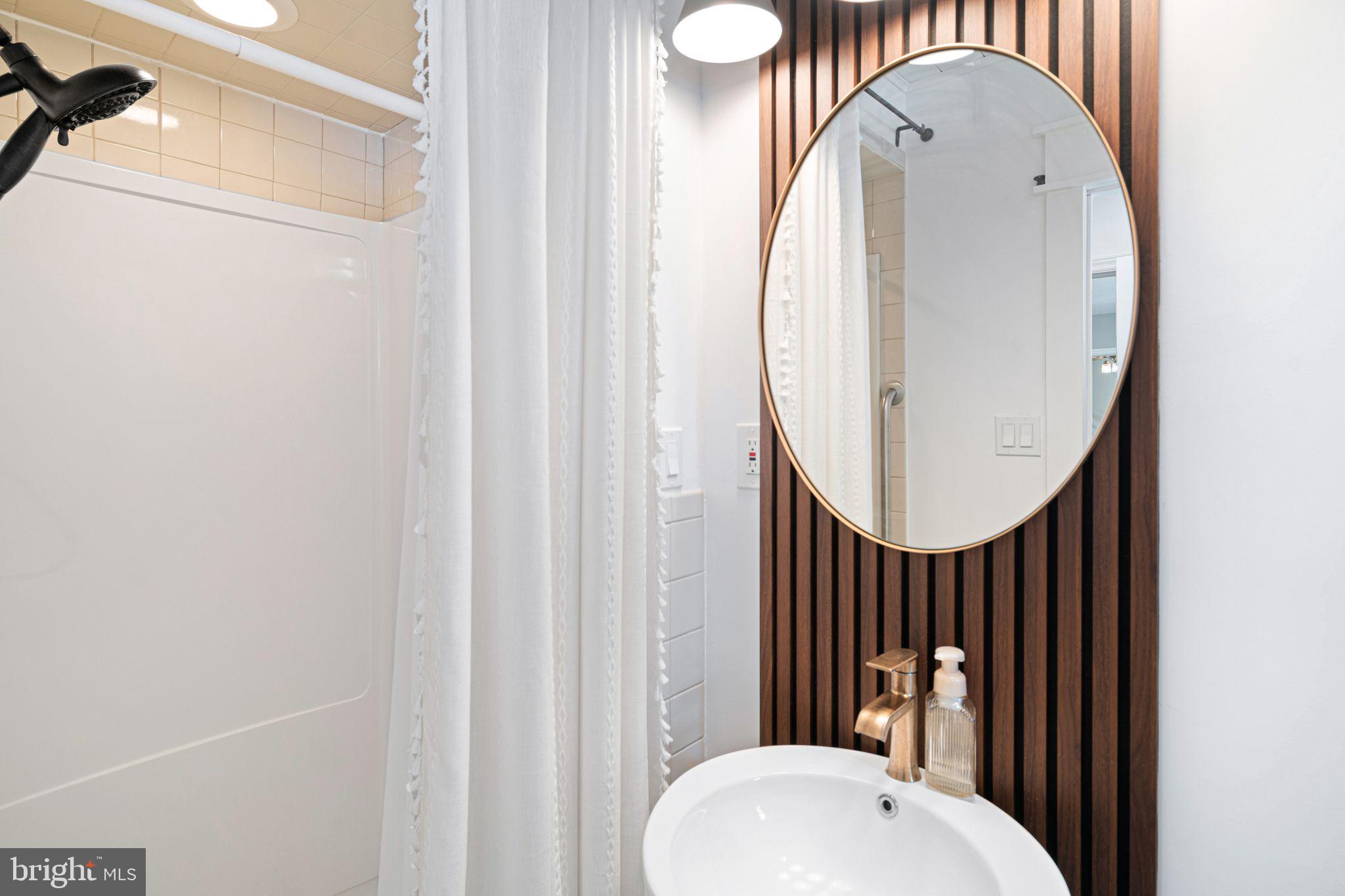 LINTON HILL FARM - Residential