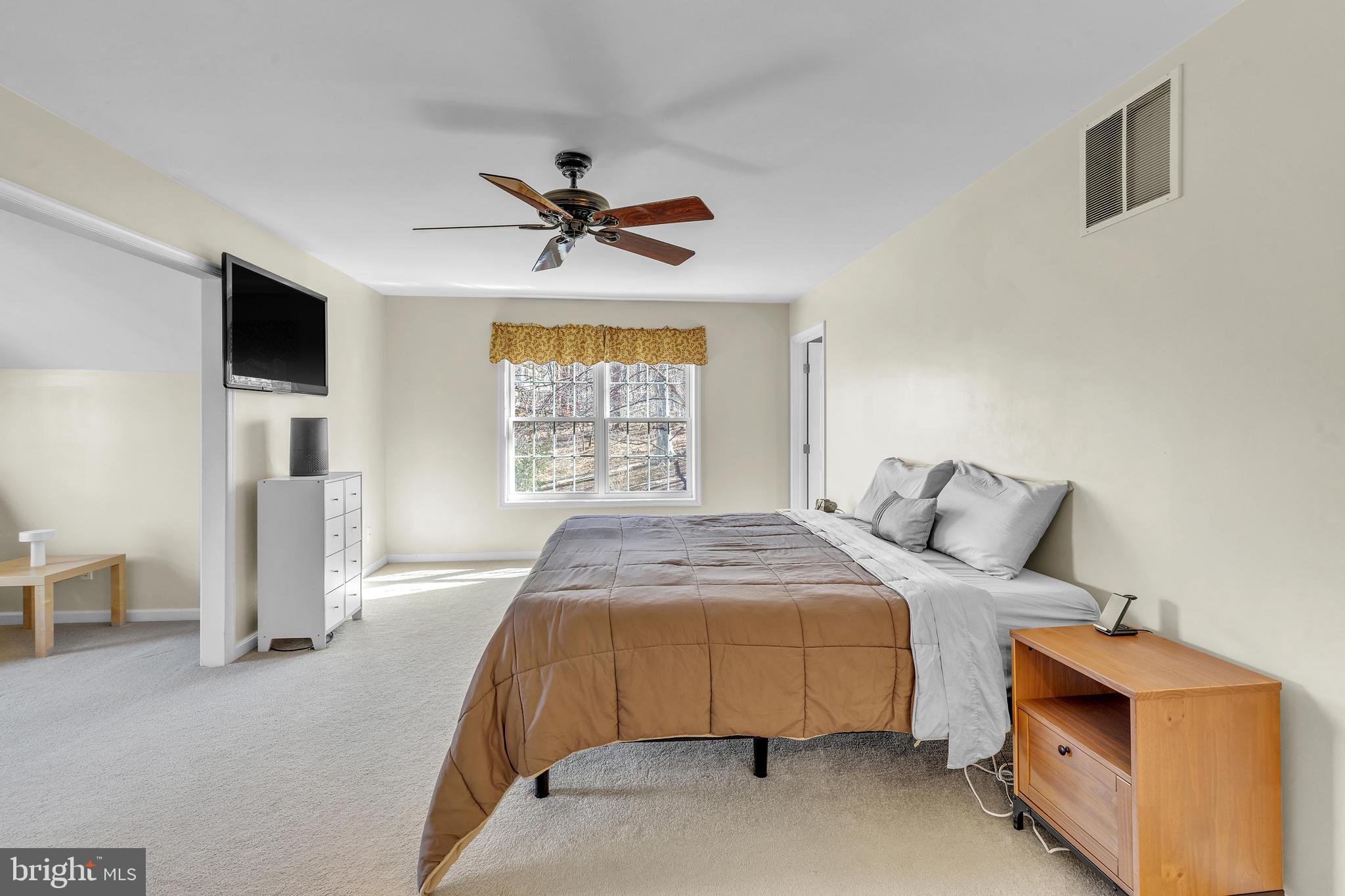 QUAIL HILL - Residential