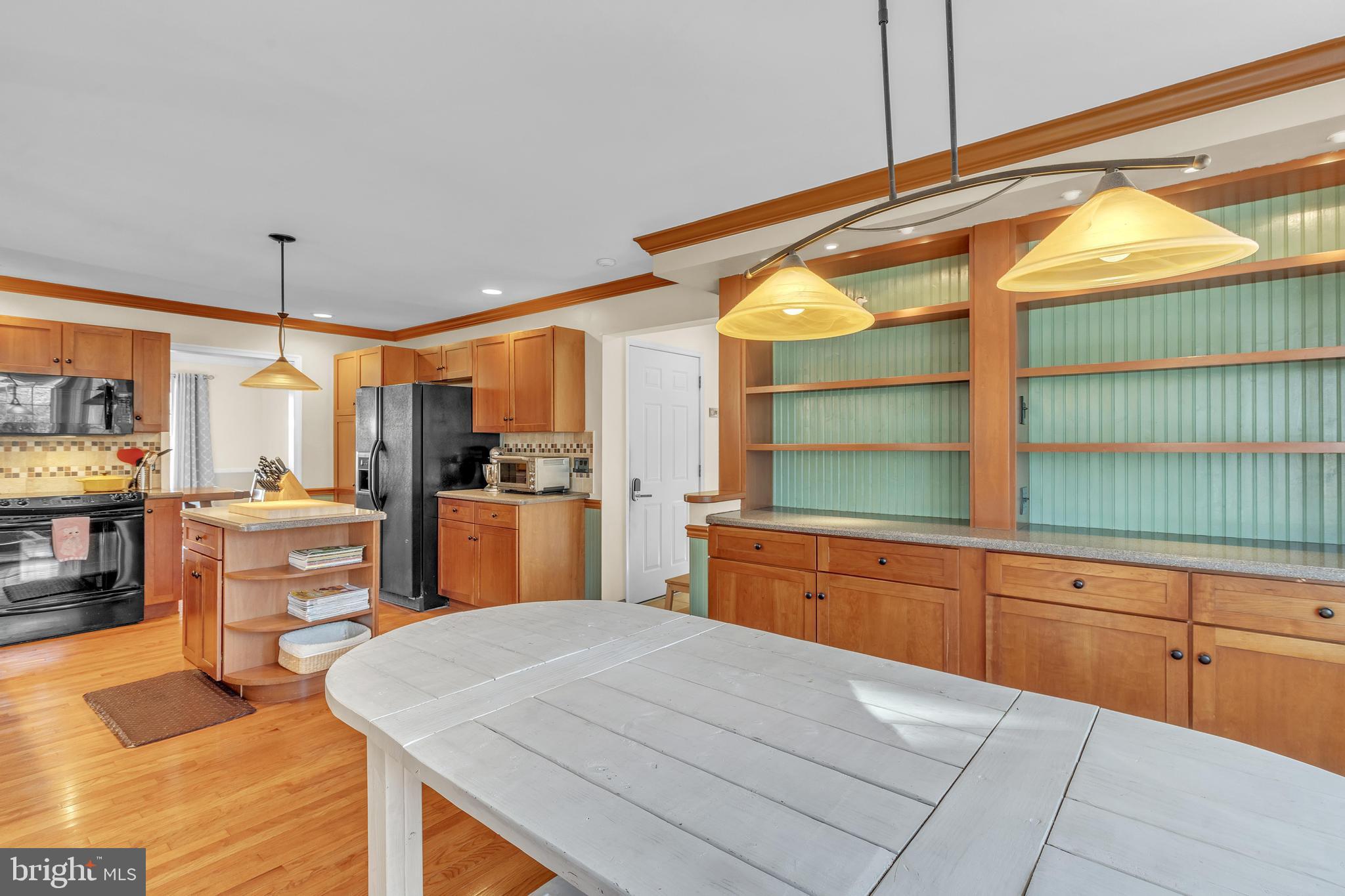 QUAIL HILL - Residential