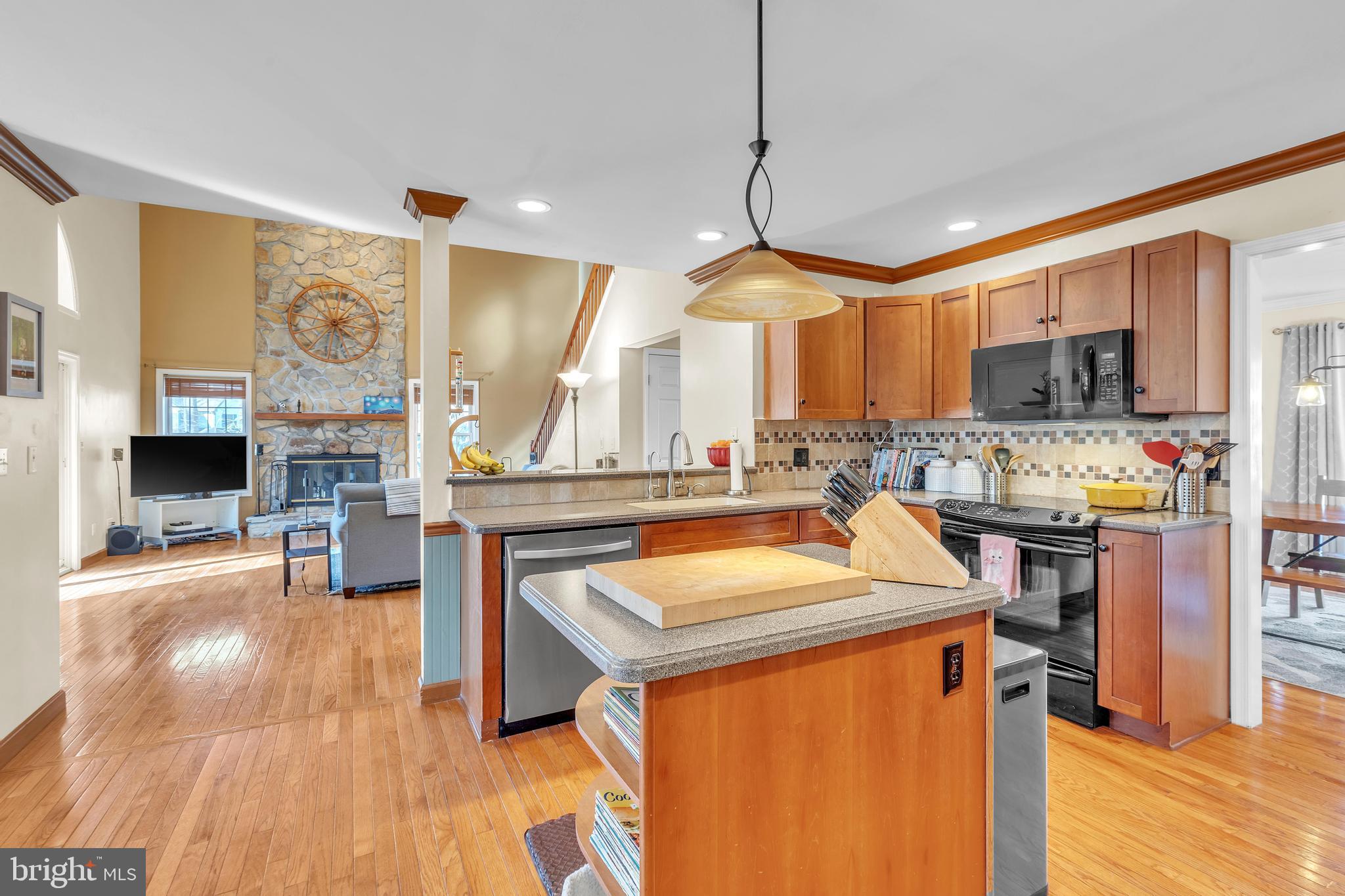 QUAIL HILL - Residential