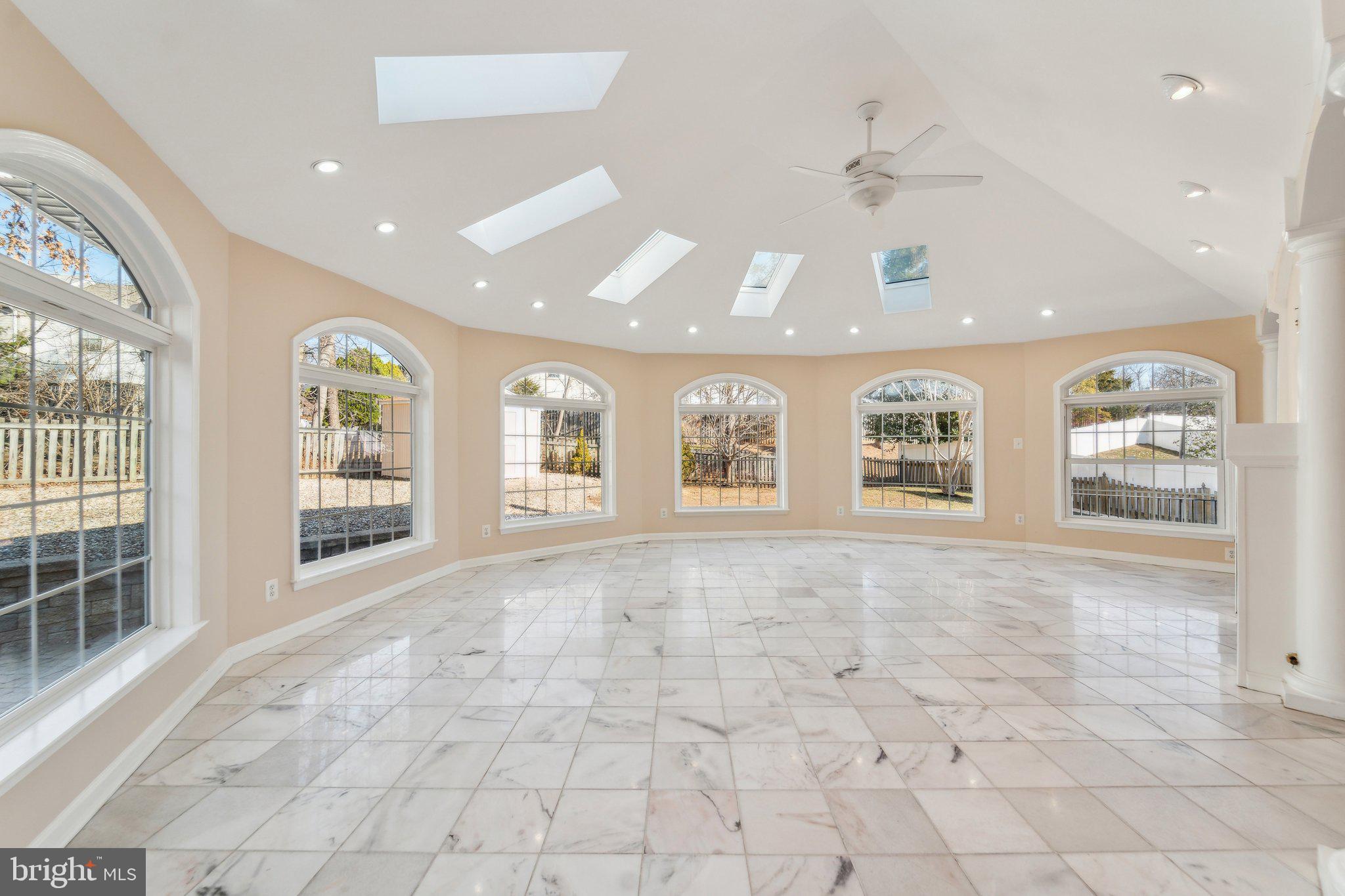 WILLOW PONDS - Residential