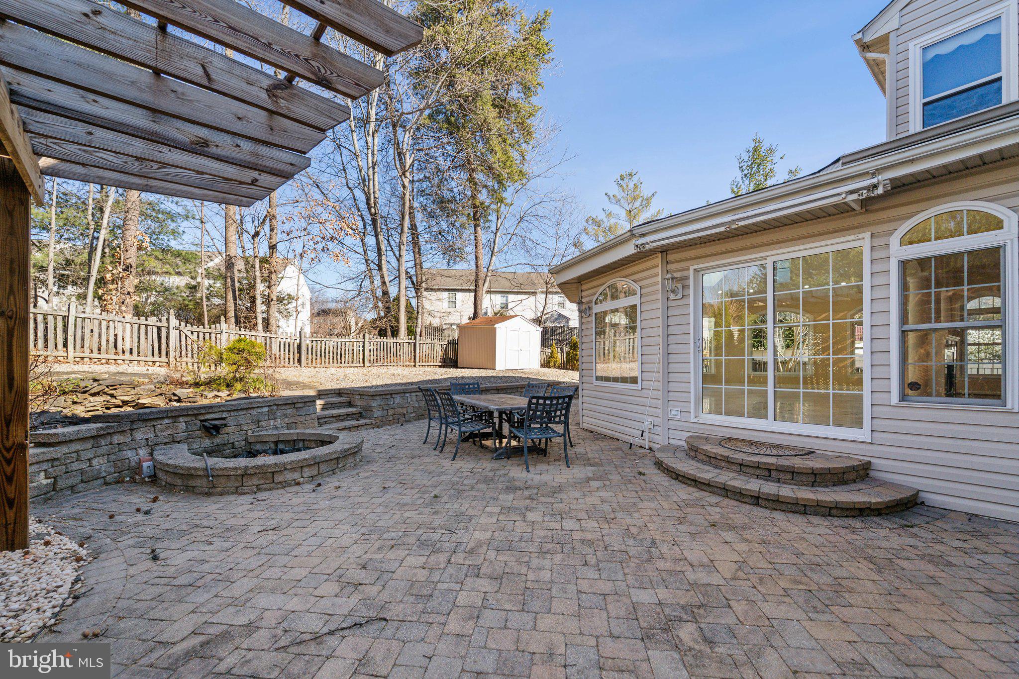 WILLOW PONDS - Residential