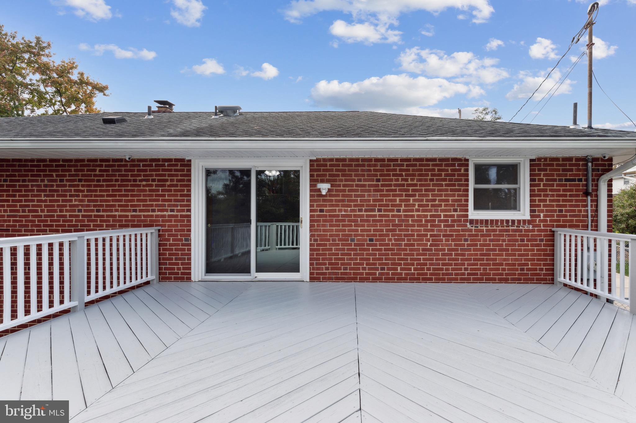 CALVERTON - Residential