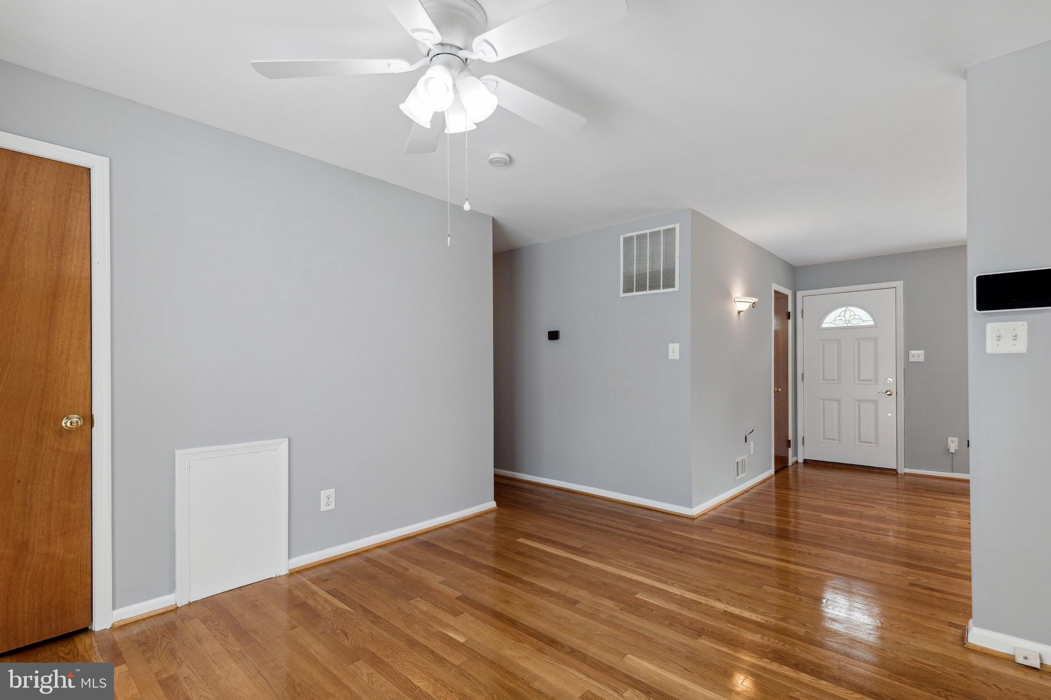 CALVERTON - Residential